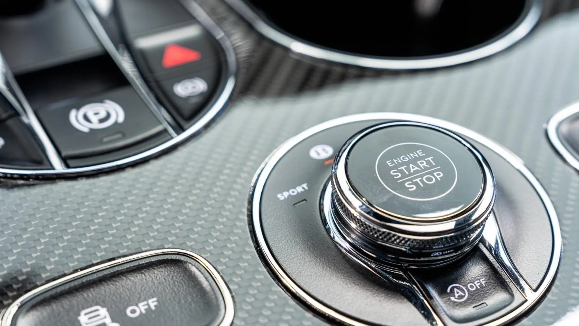 Bentley Bentayga — photo 40