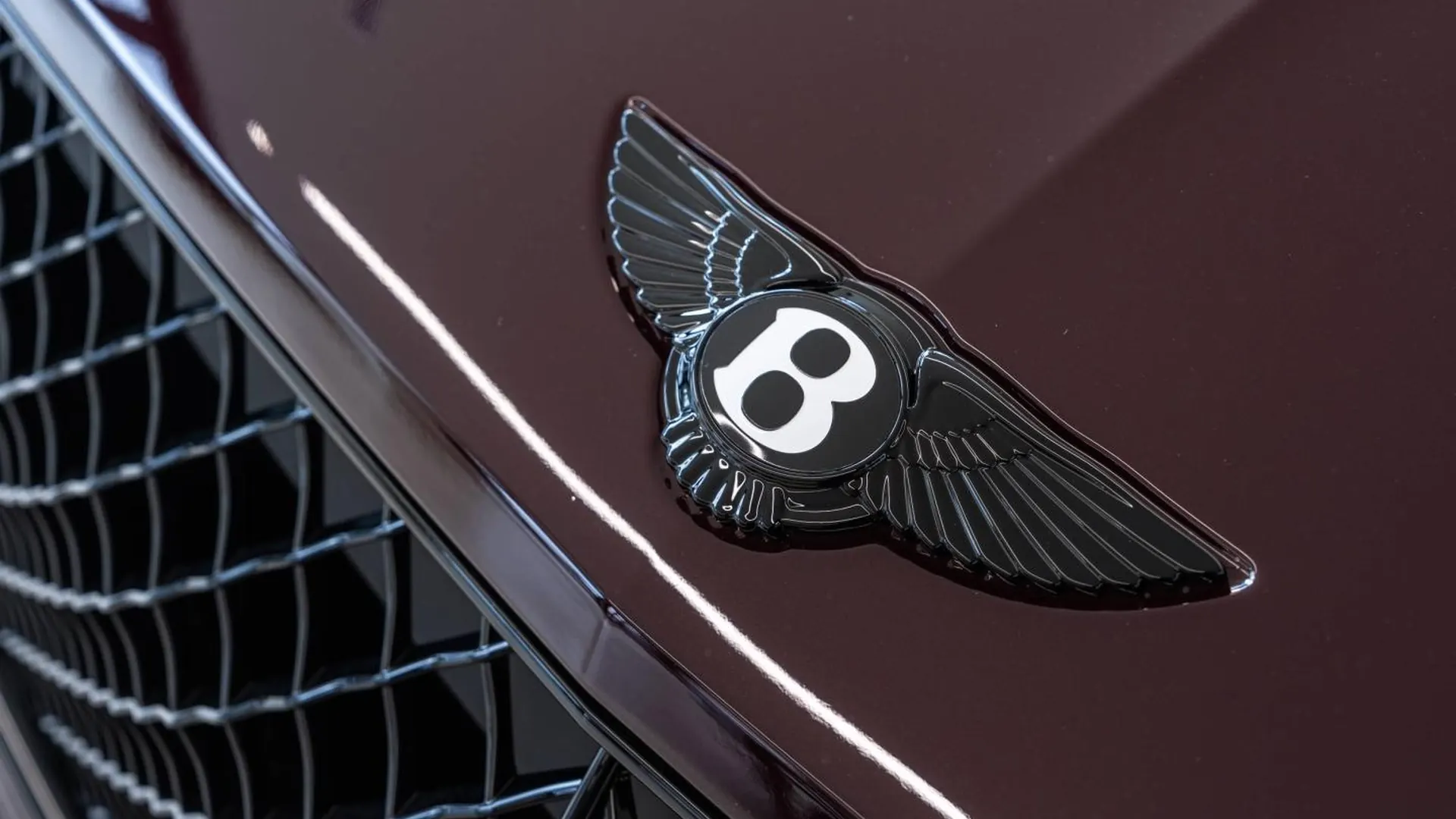 Bentley Bentayga — photo 14