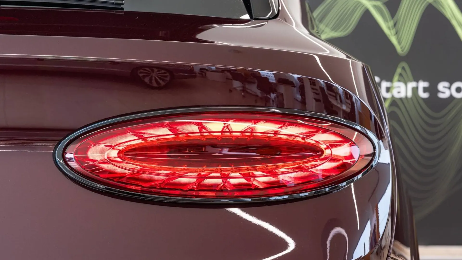 Bentley Bentayga — photo 43