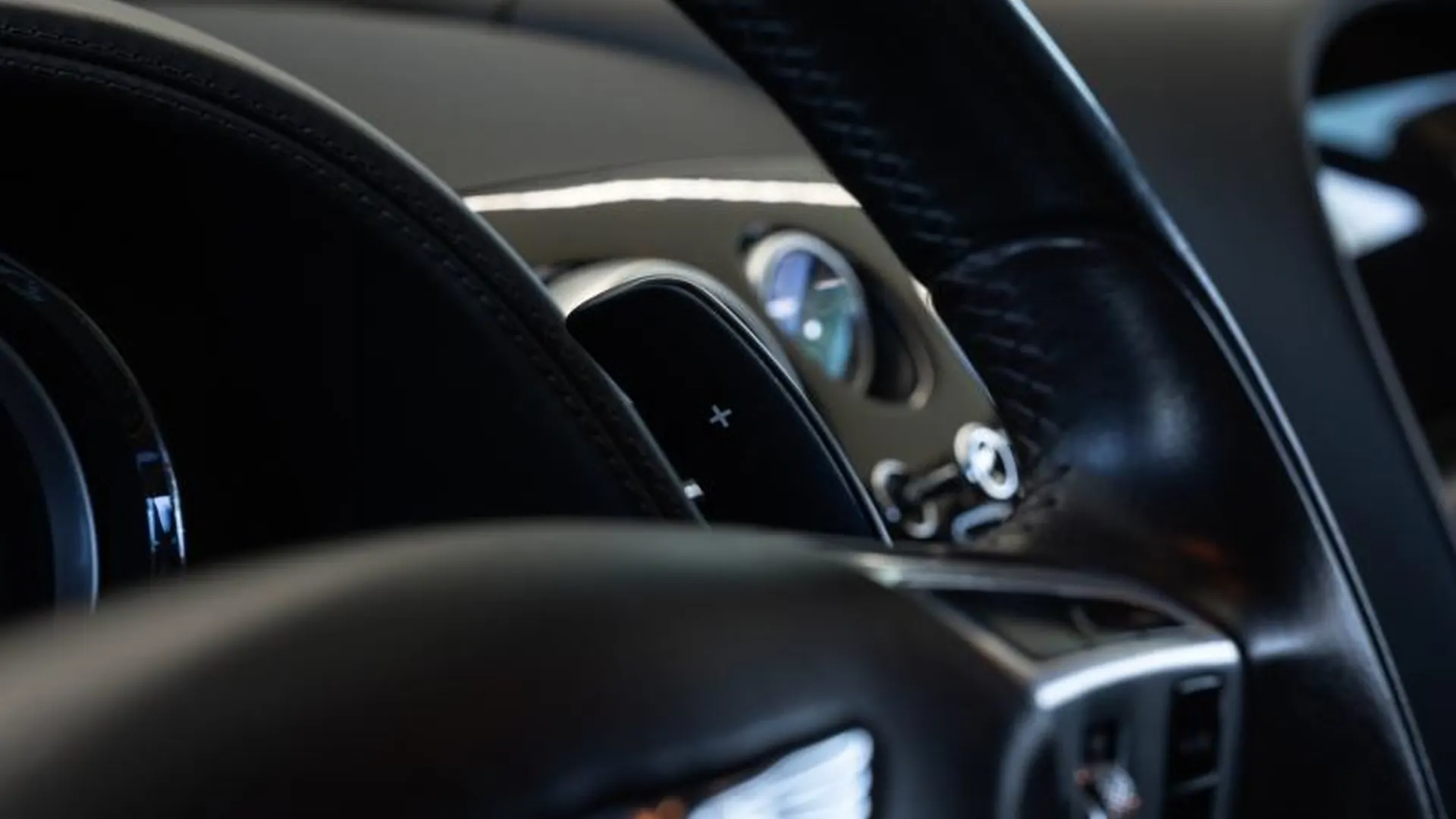 Bentley Continental GTC — photo 28
