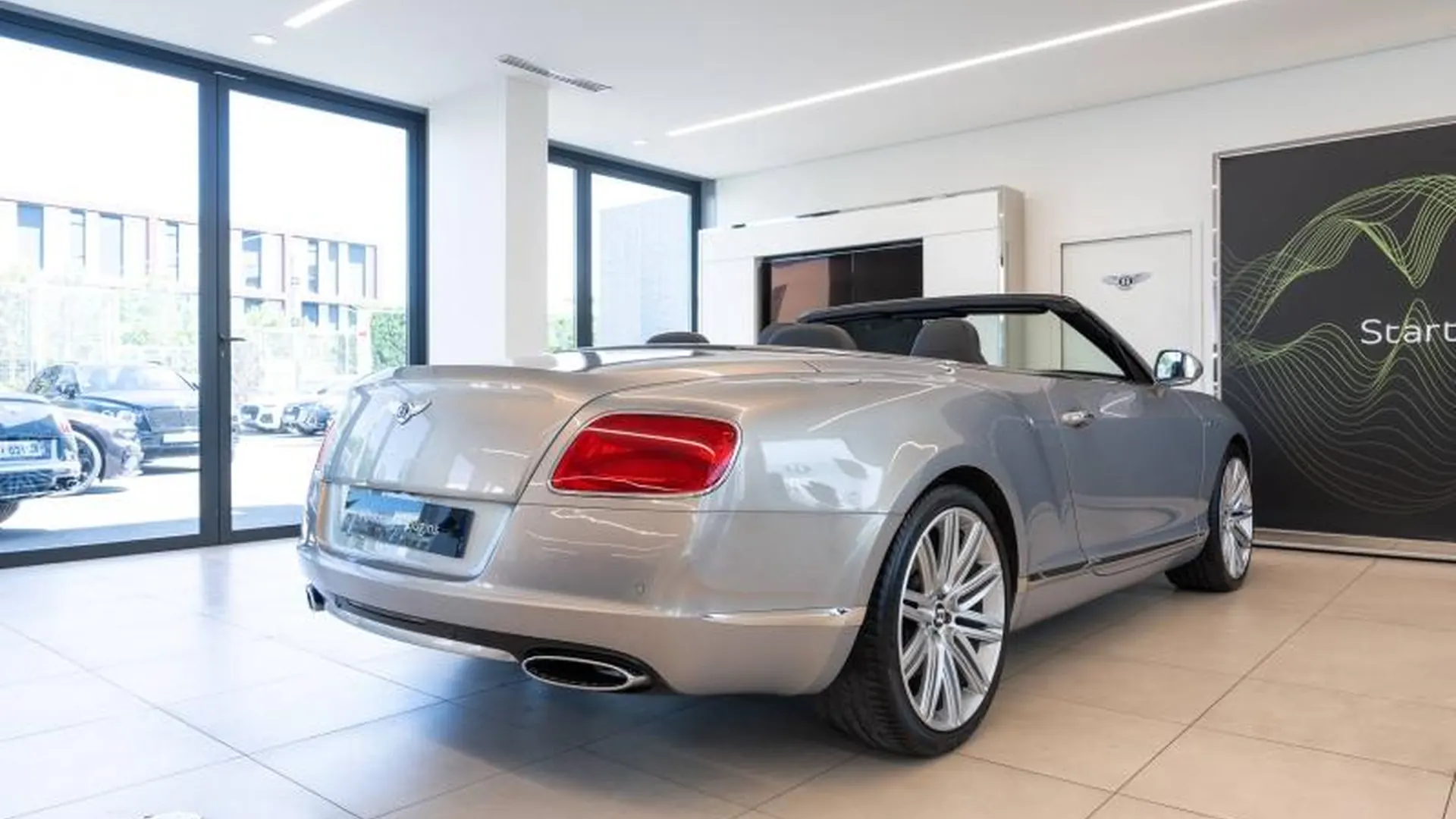 Bentley Continental GTC — photo 6