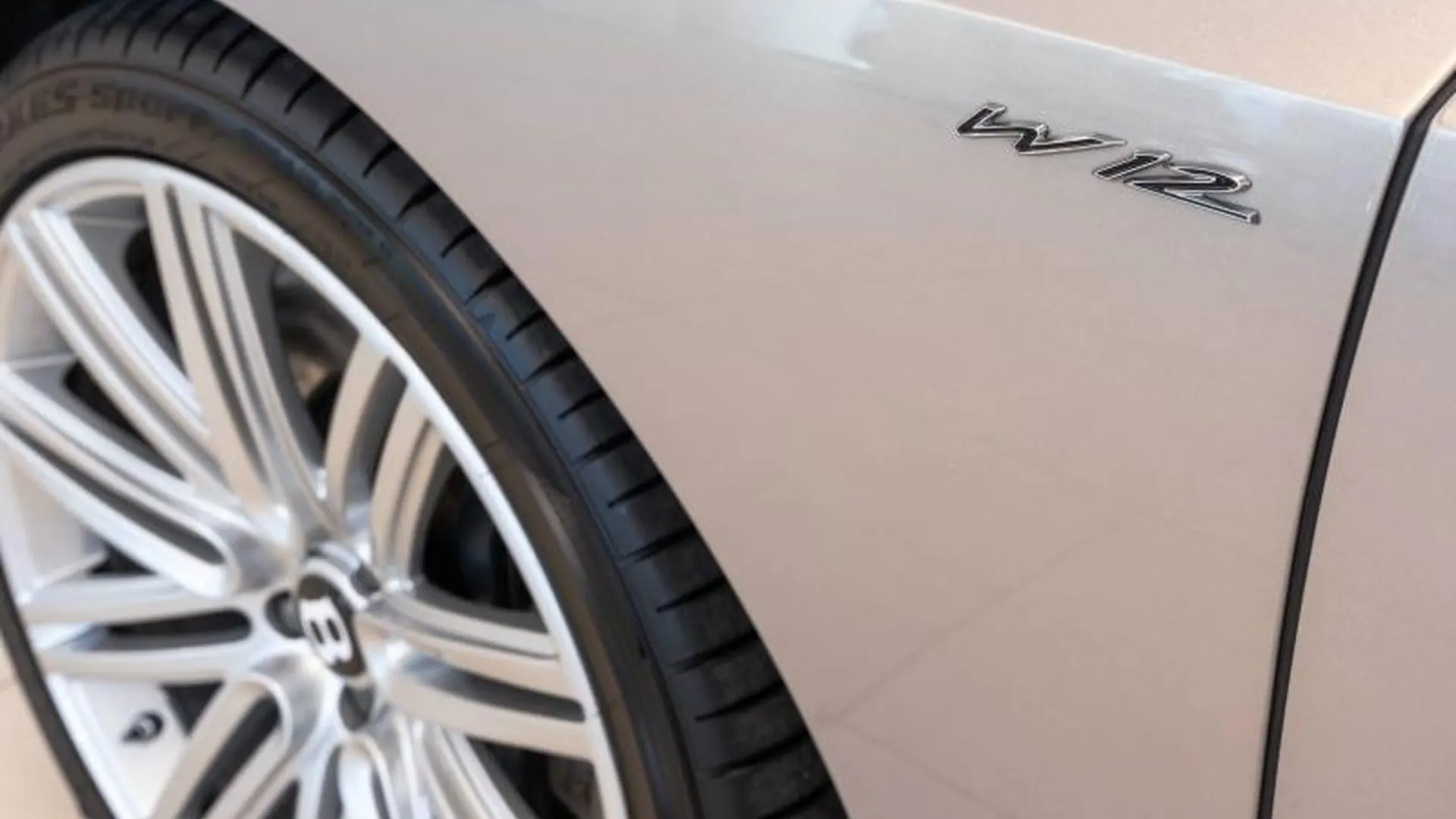 Bentley Continental GTC — photo 18
