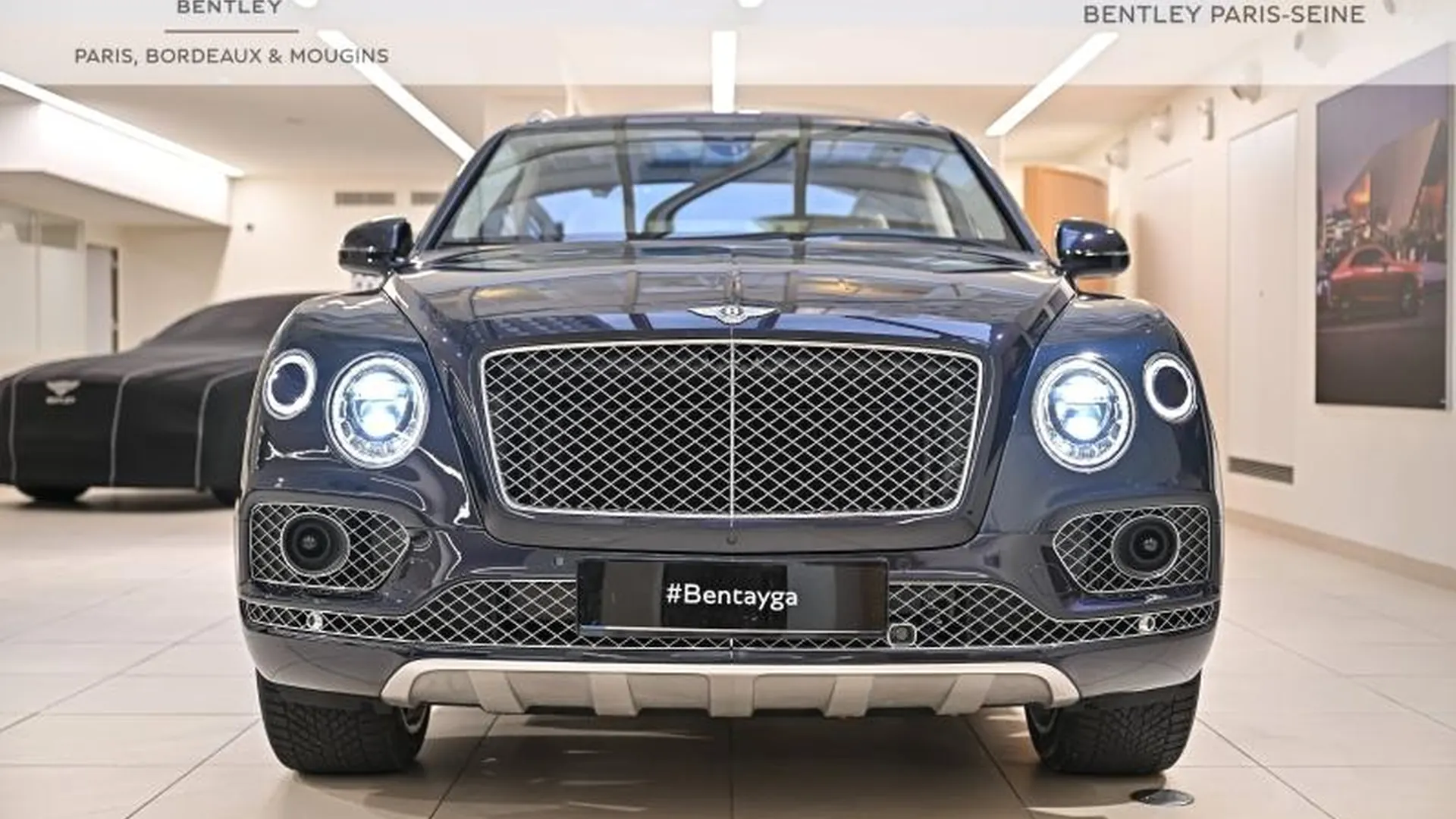 Bentley Bentayga — photo 2