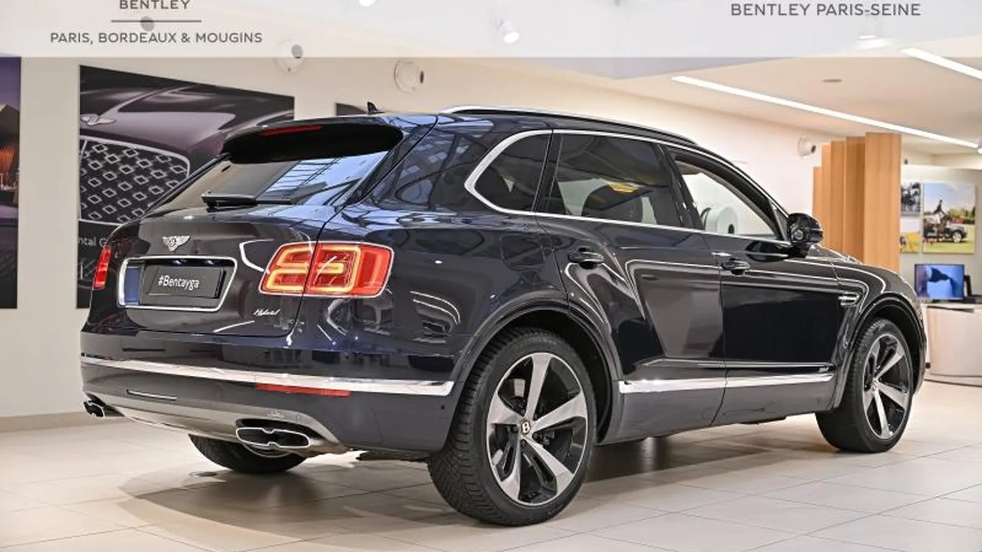 Bentley Bentayga — photo 4