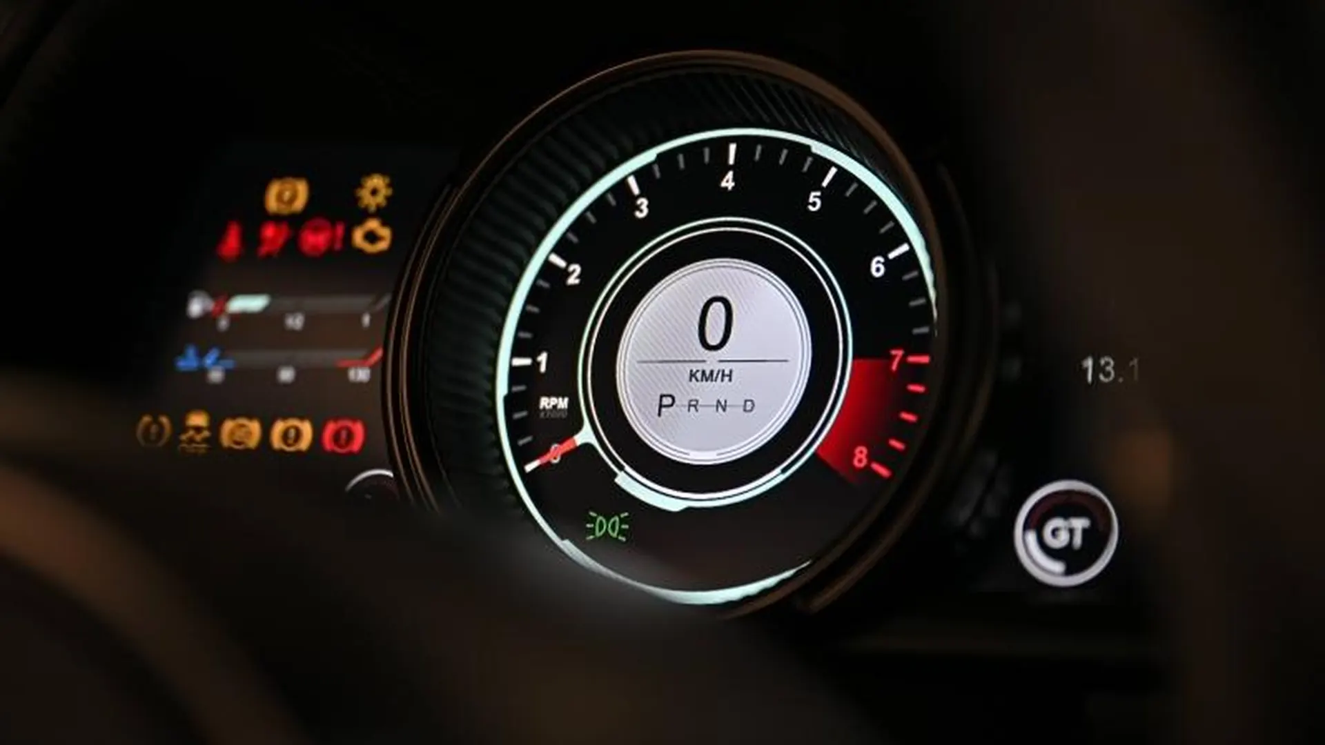 Aston Martin DB11 — photo 40