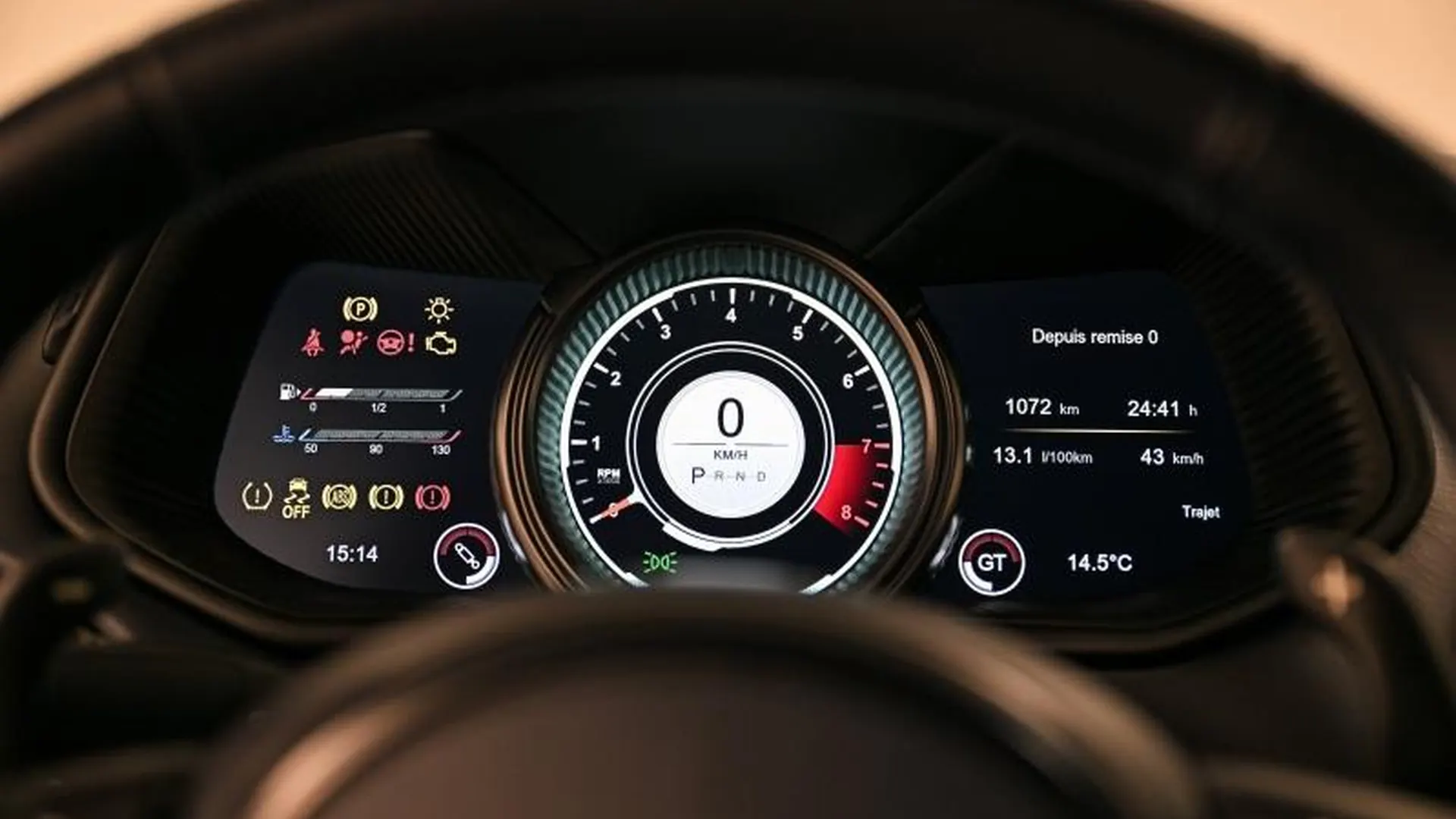 Aston Martin DB11 — photo 26