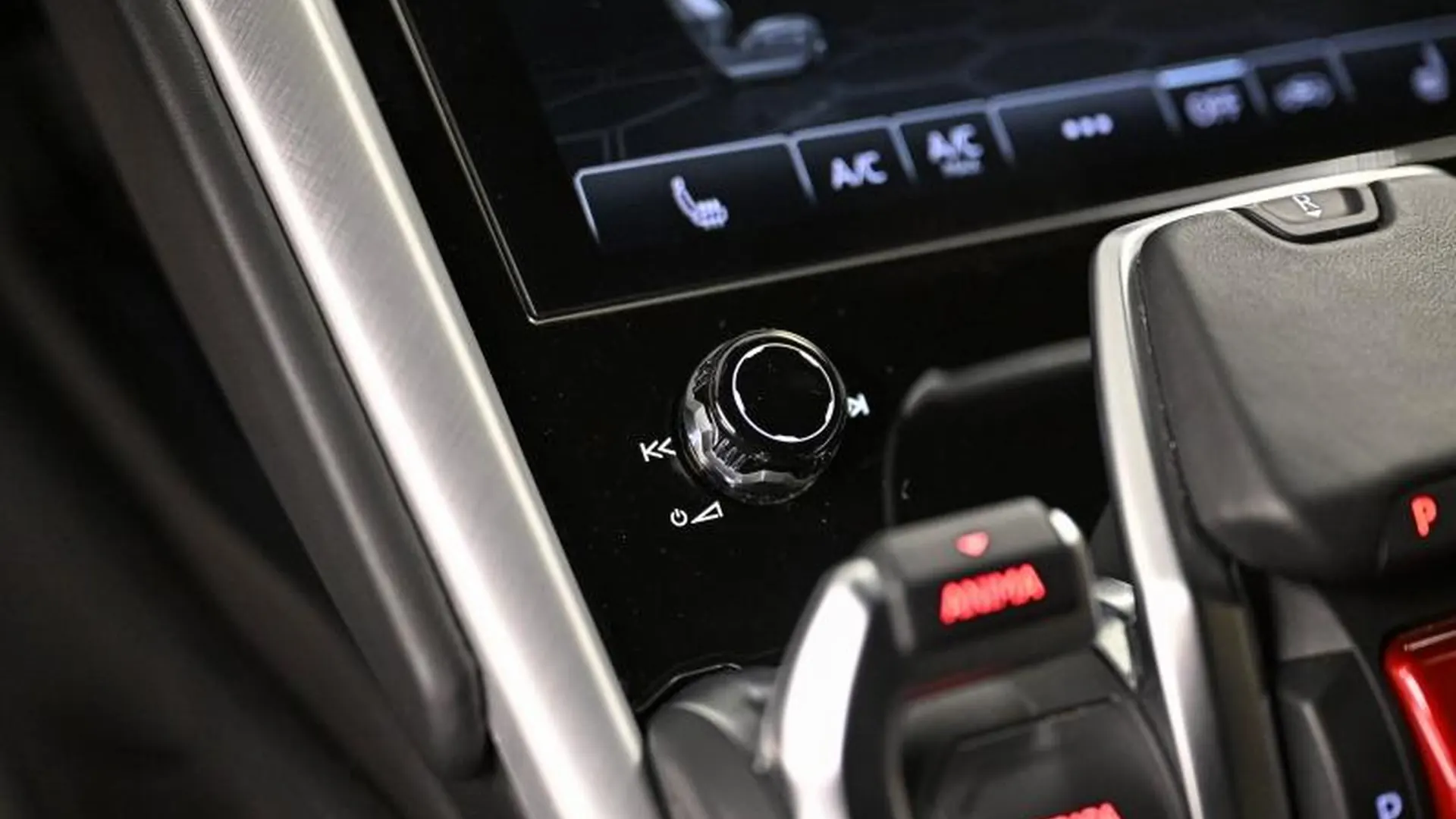Lamborghini Urus — photo 39