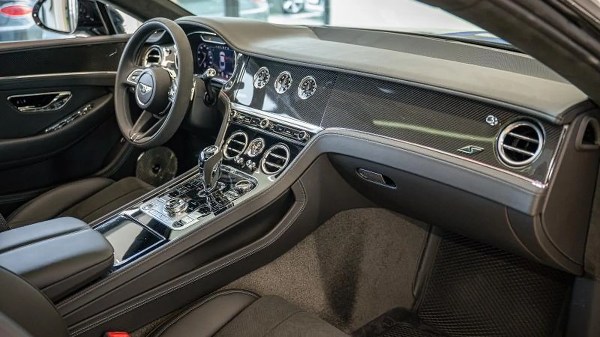 Bentley Continental — photo 8