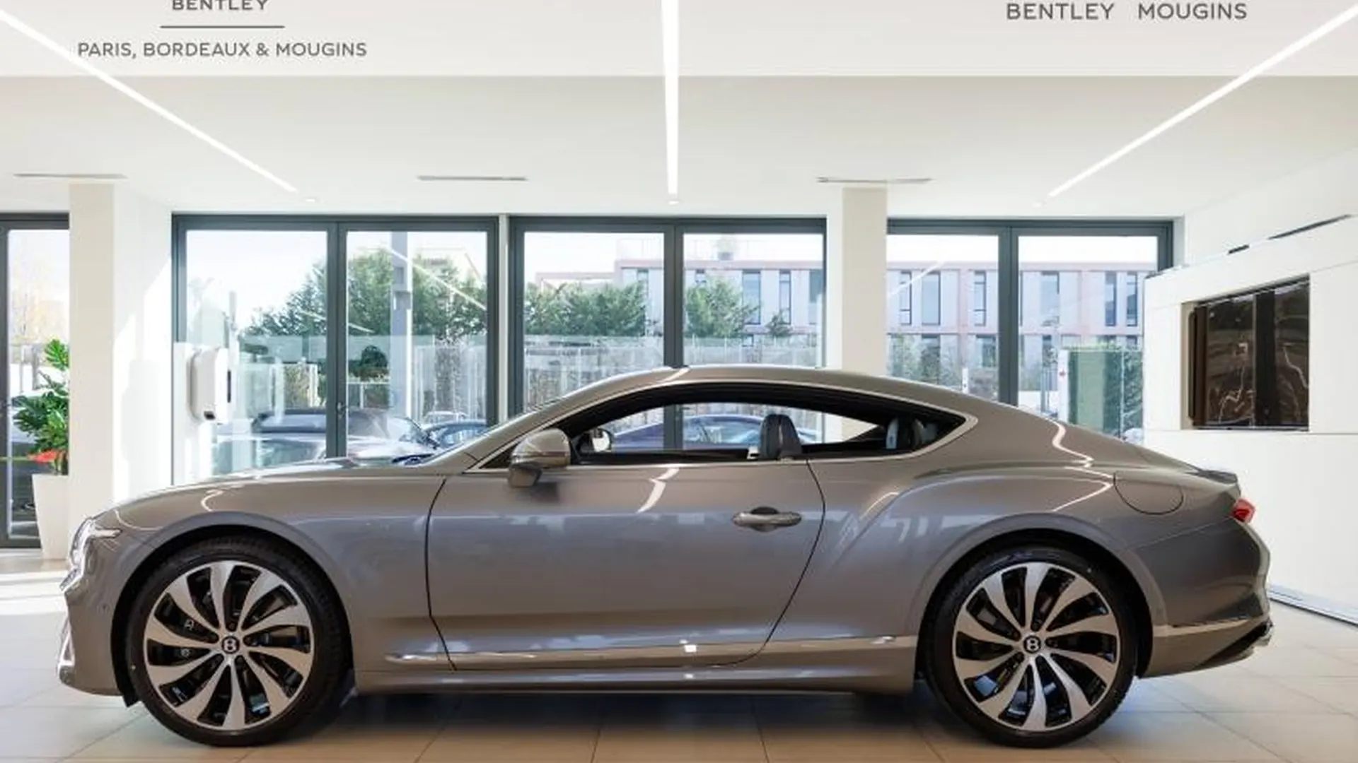 Bentley CONTINENTAL GT AZURE — photo 3