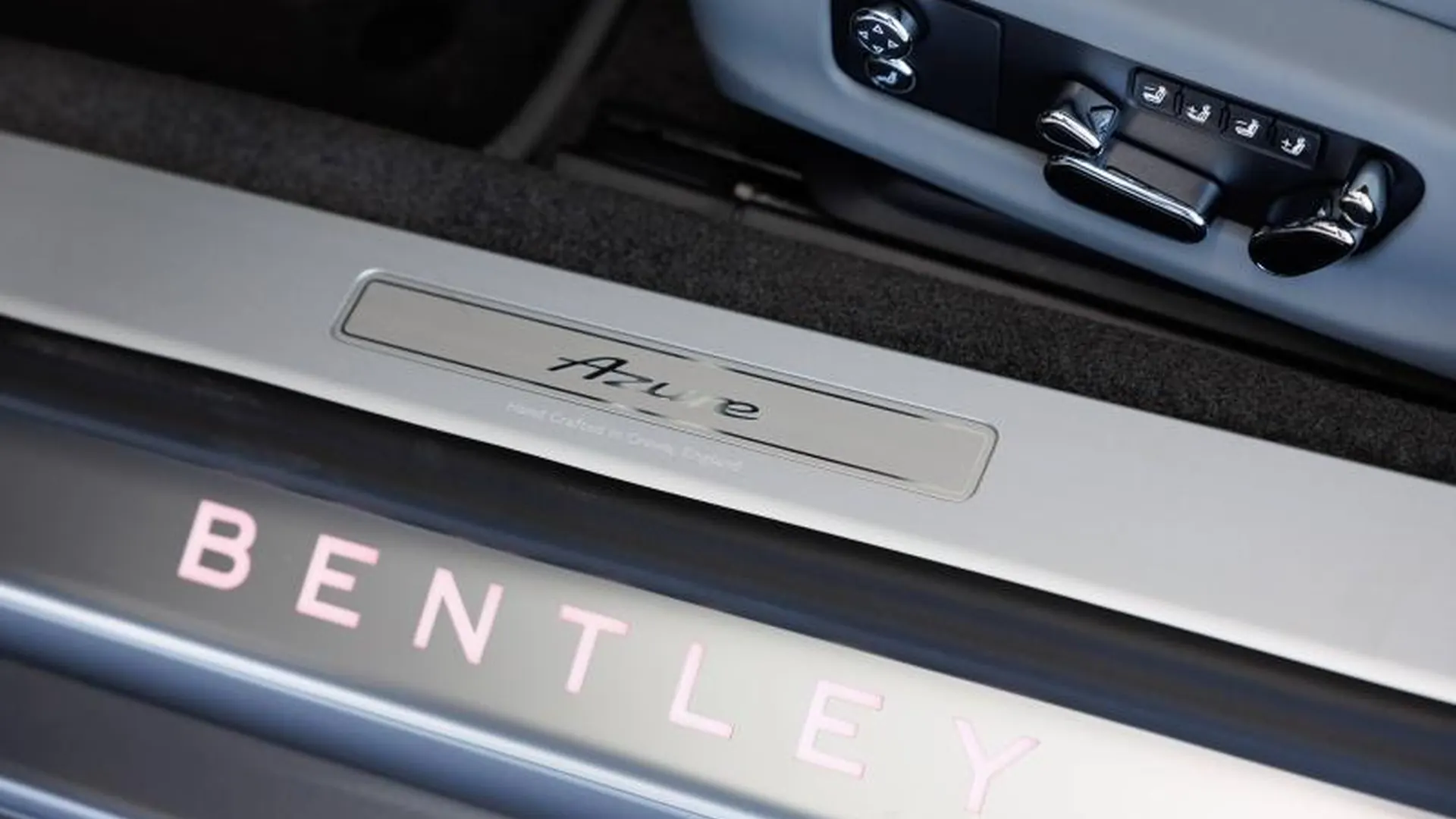 Bentley CONTINENTAL GT AZURE — photo 38
