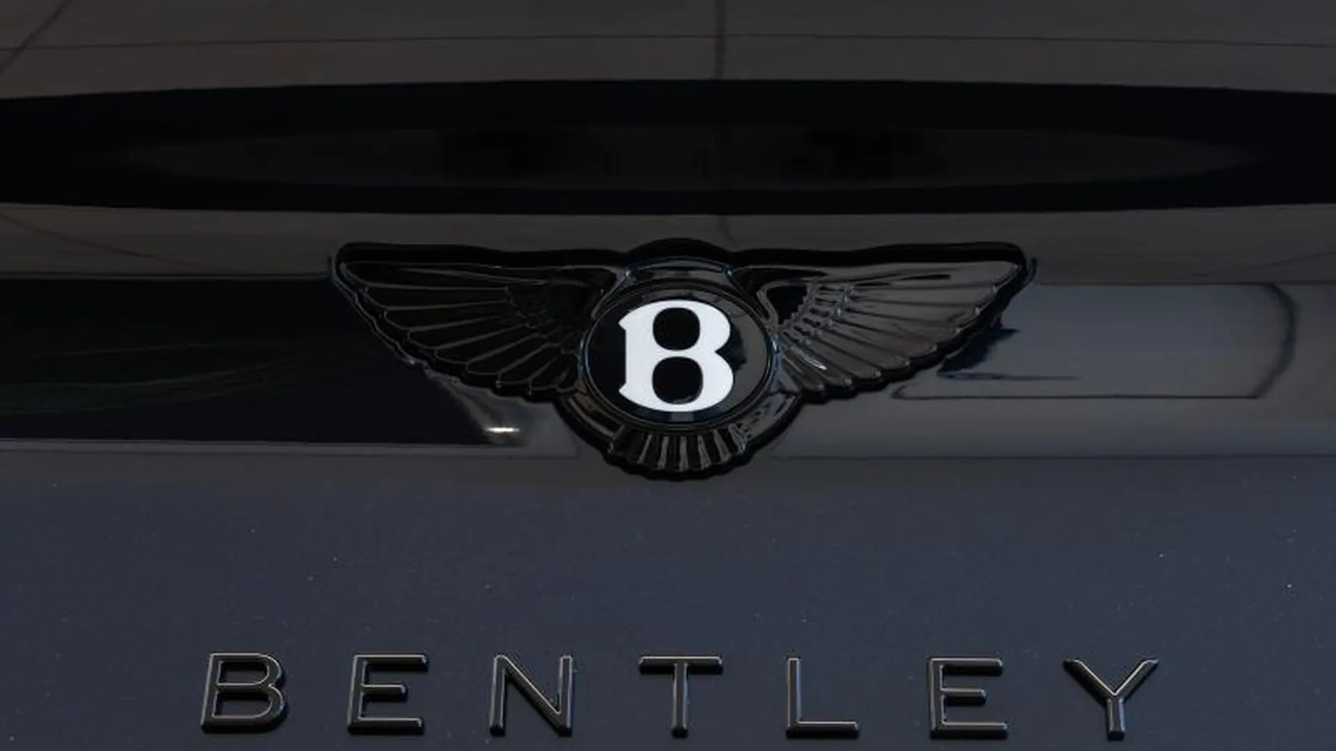 Bentley CONTINENTAL GT V8 HYBRID S — photo 20
