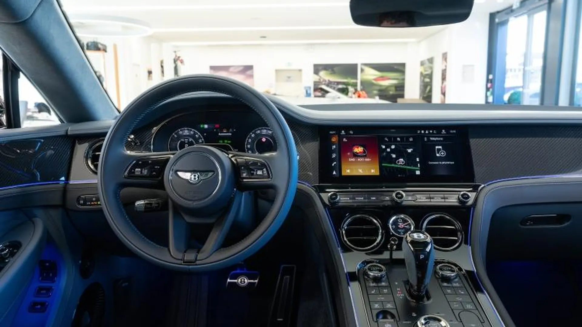Bentley CONTINENTAL GT V8 HYBRID S — photo 12