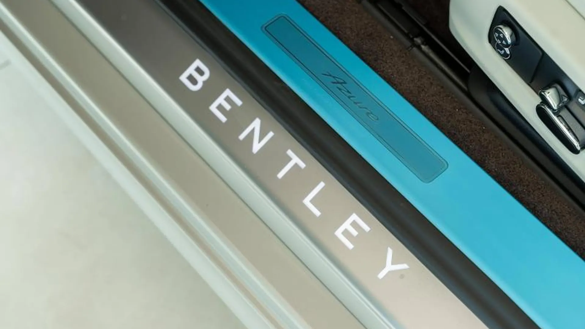 Bentley CONTINENTAL GT CABRIOLET — photo 19