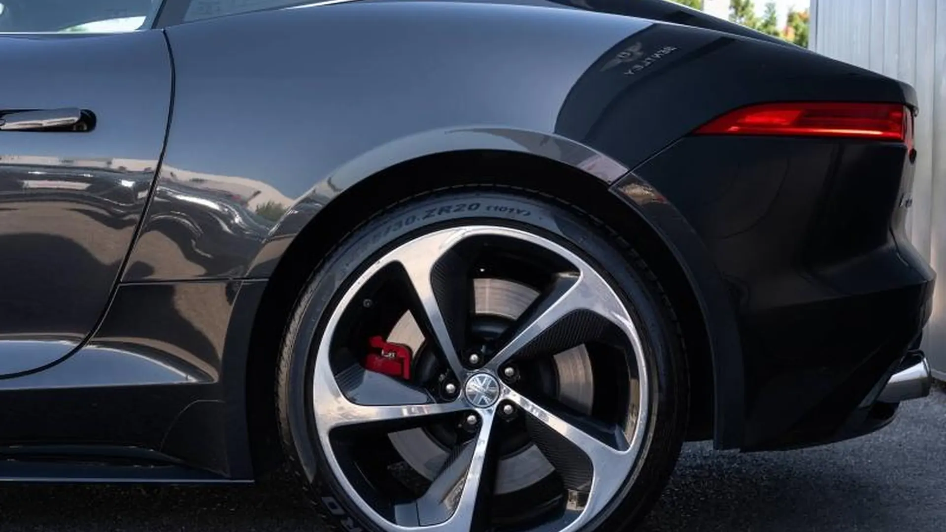 Jaguar F-Type — photo 17