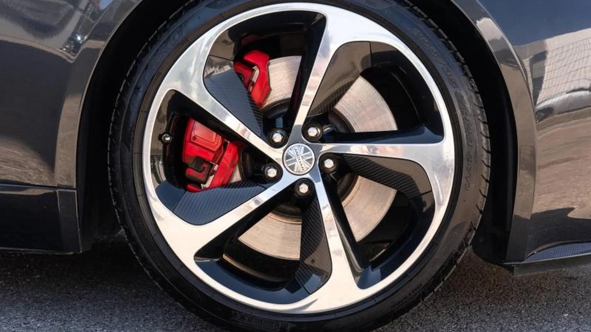 Jaguar F-Type — photo 19