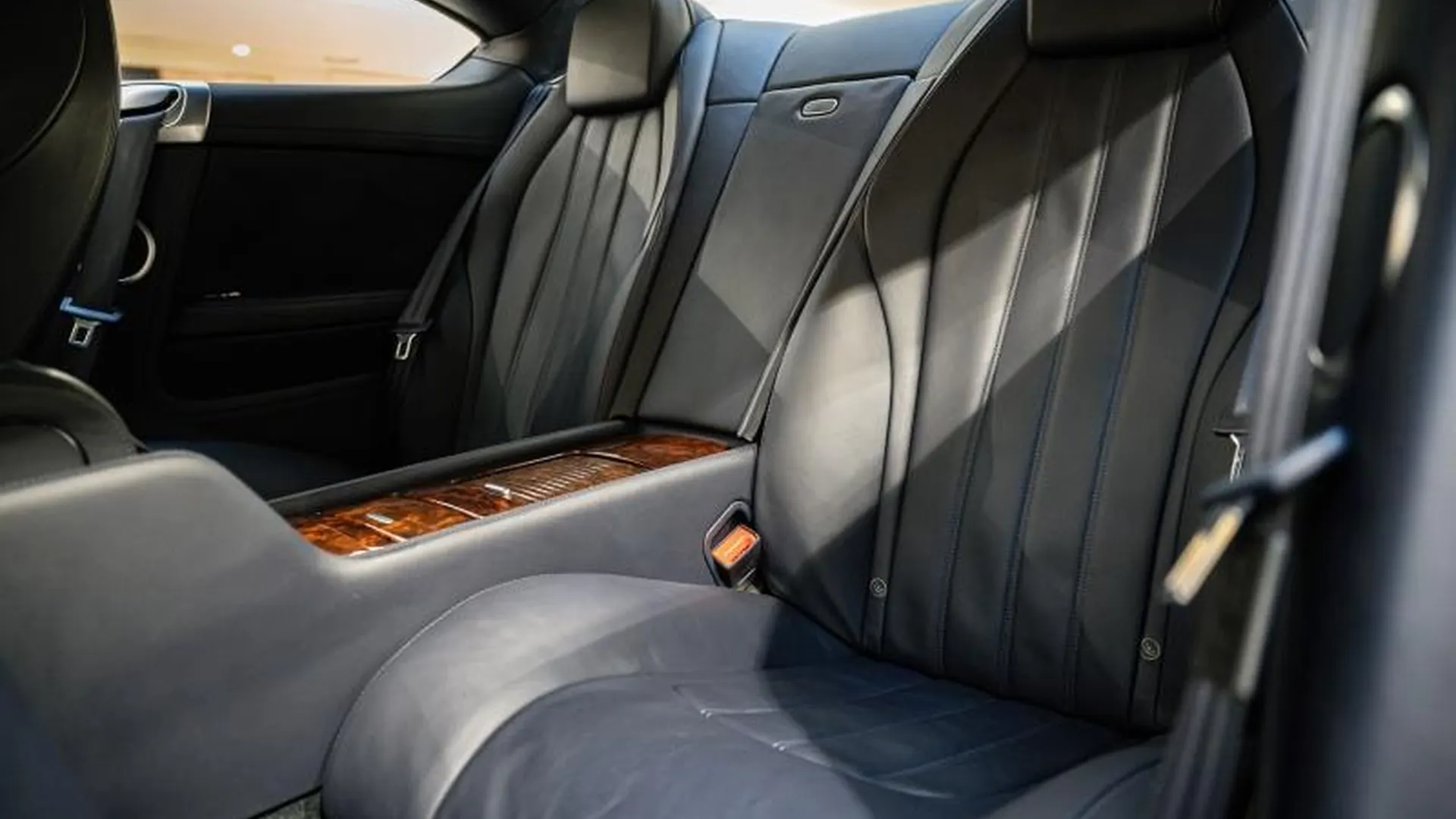 Bentley Continental GT — photo 21