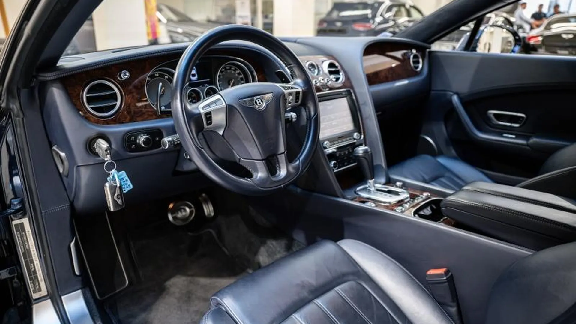 Bentley Continental GT — photo 19