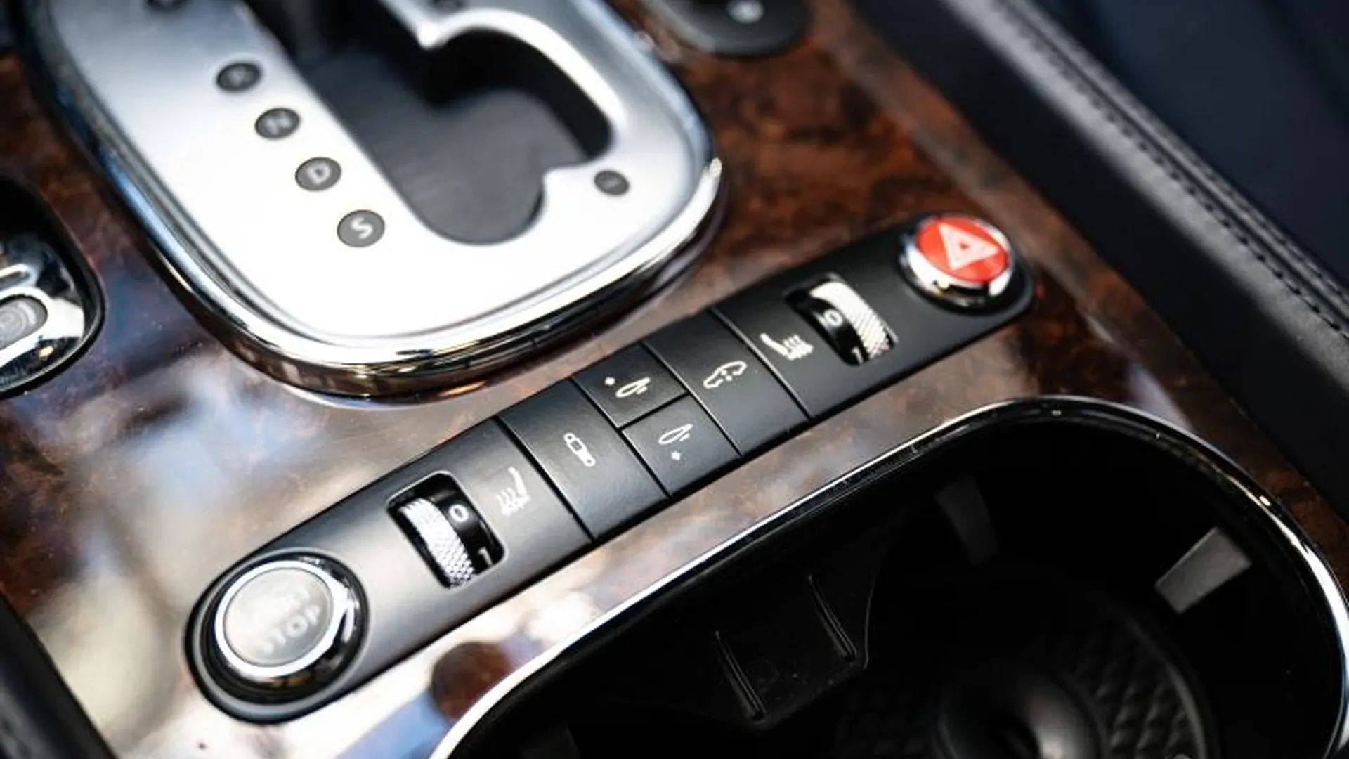 Bentley Continental GT — photo 28
