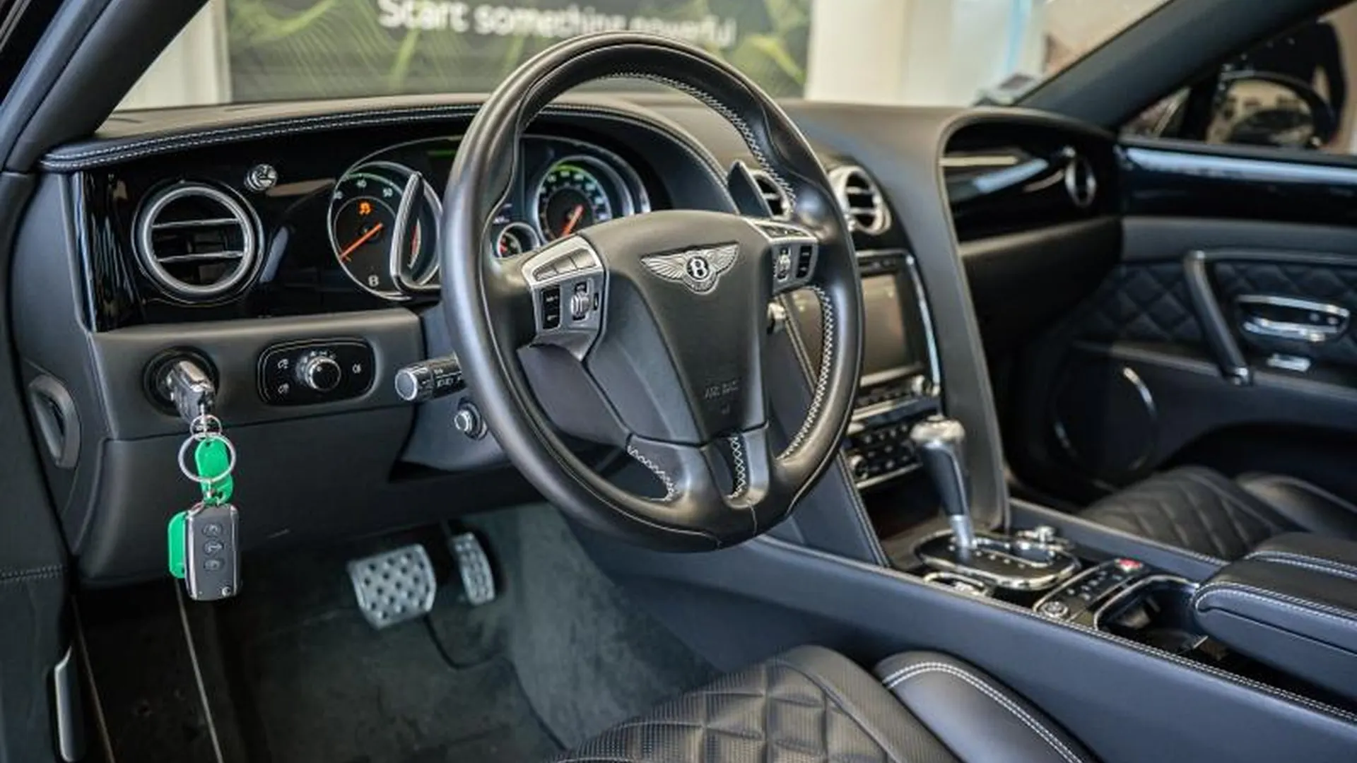 Bentley Flying Spur — photo 14