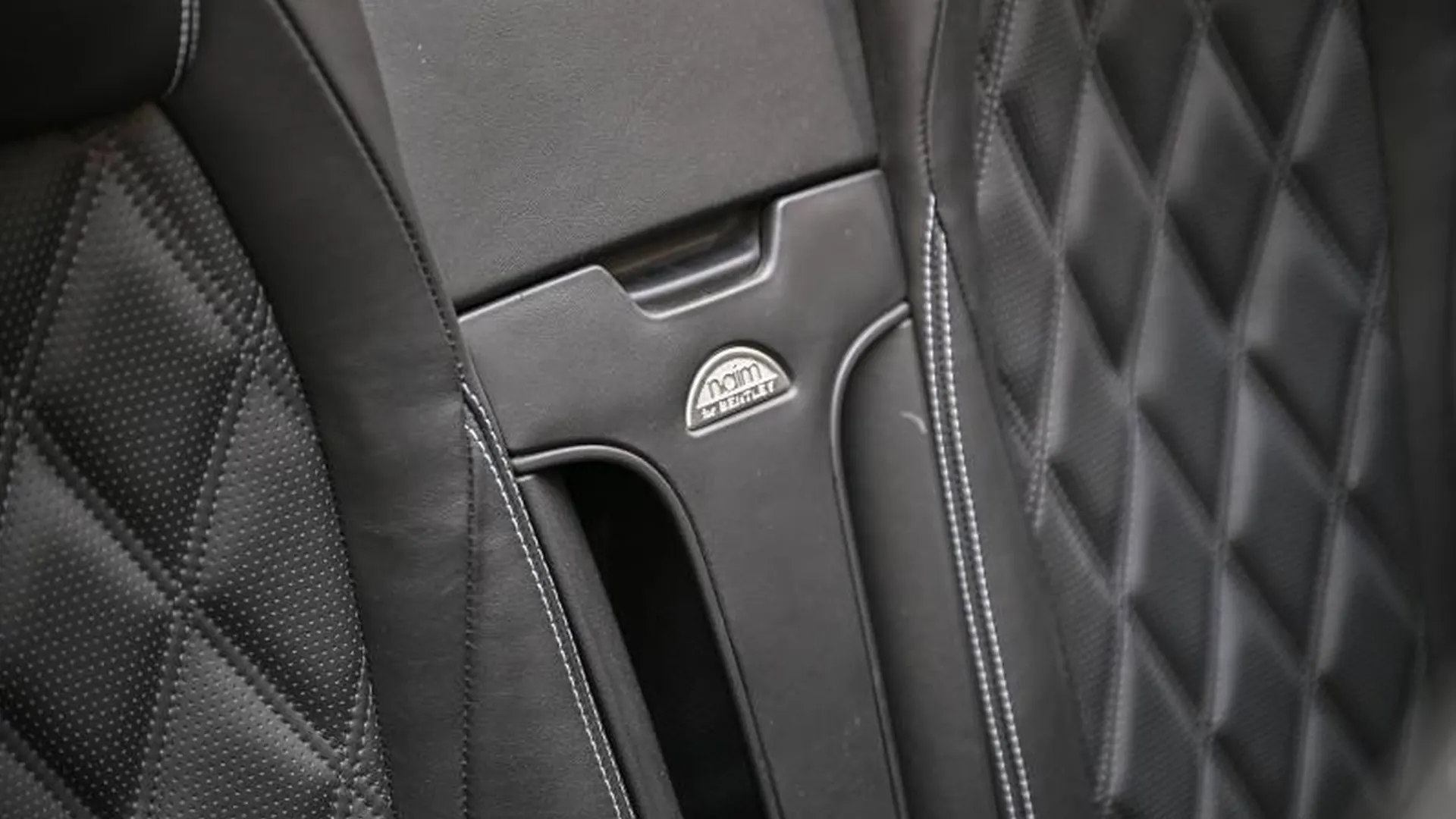 Bentley Continental GTC — photo 16