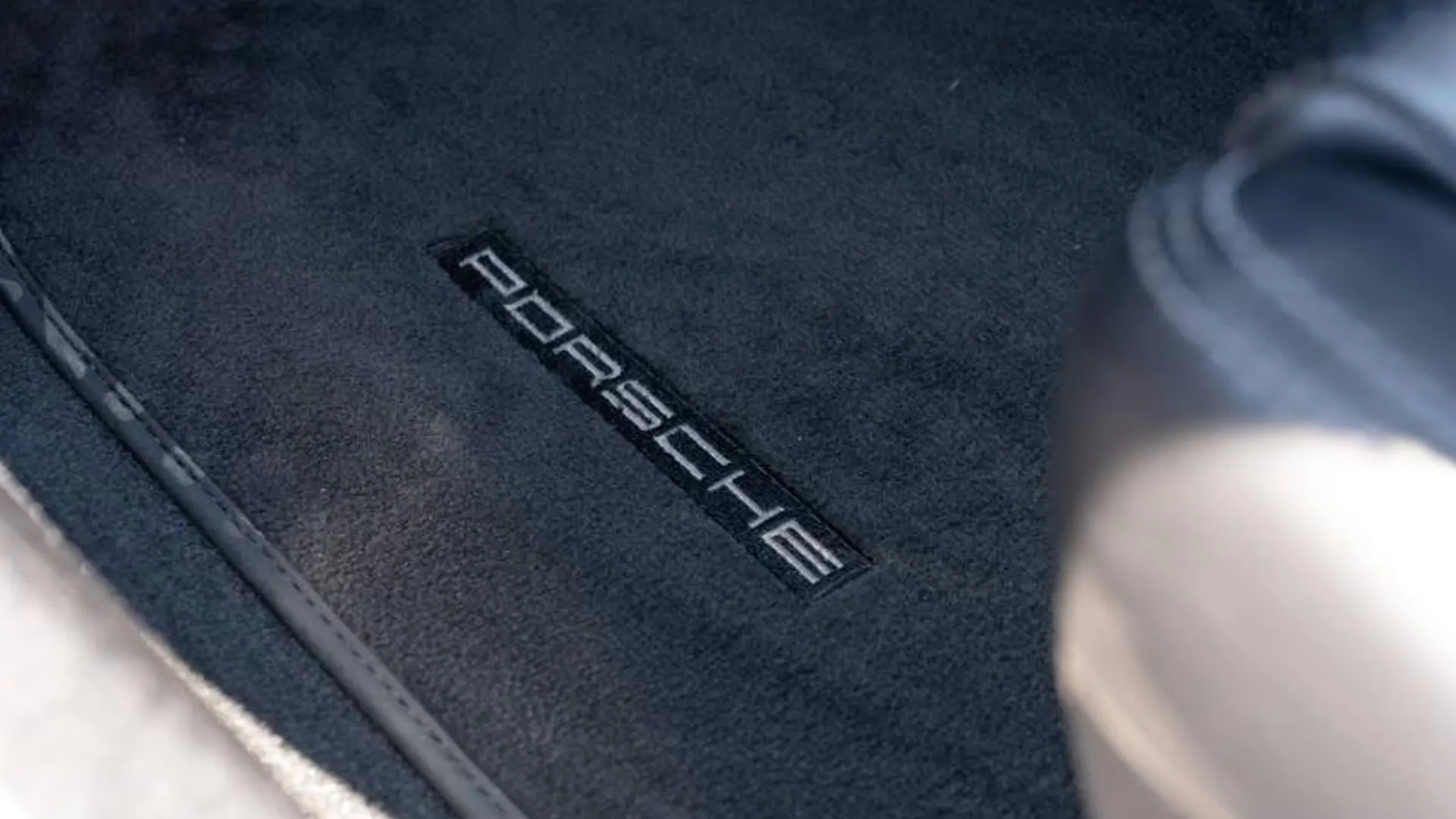 Porsche 991 — photo 31