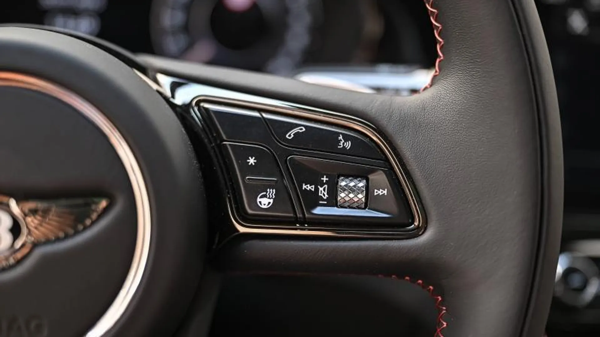 Bentley Continental — photo 31