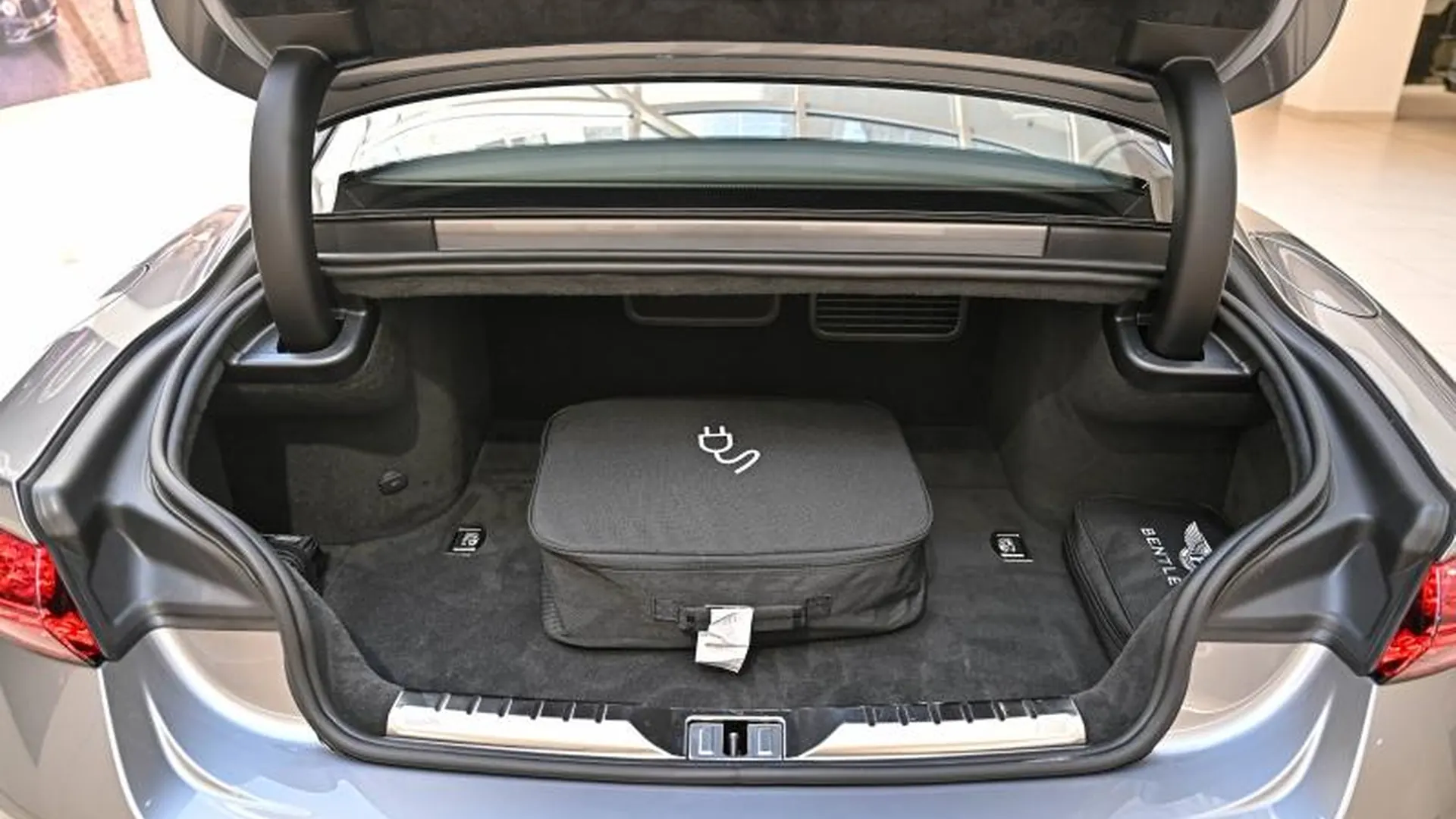 Bentley Continental — photo 8