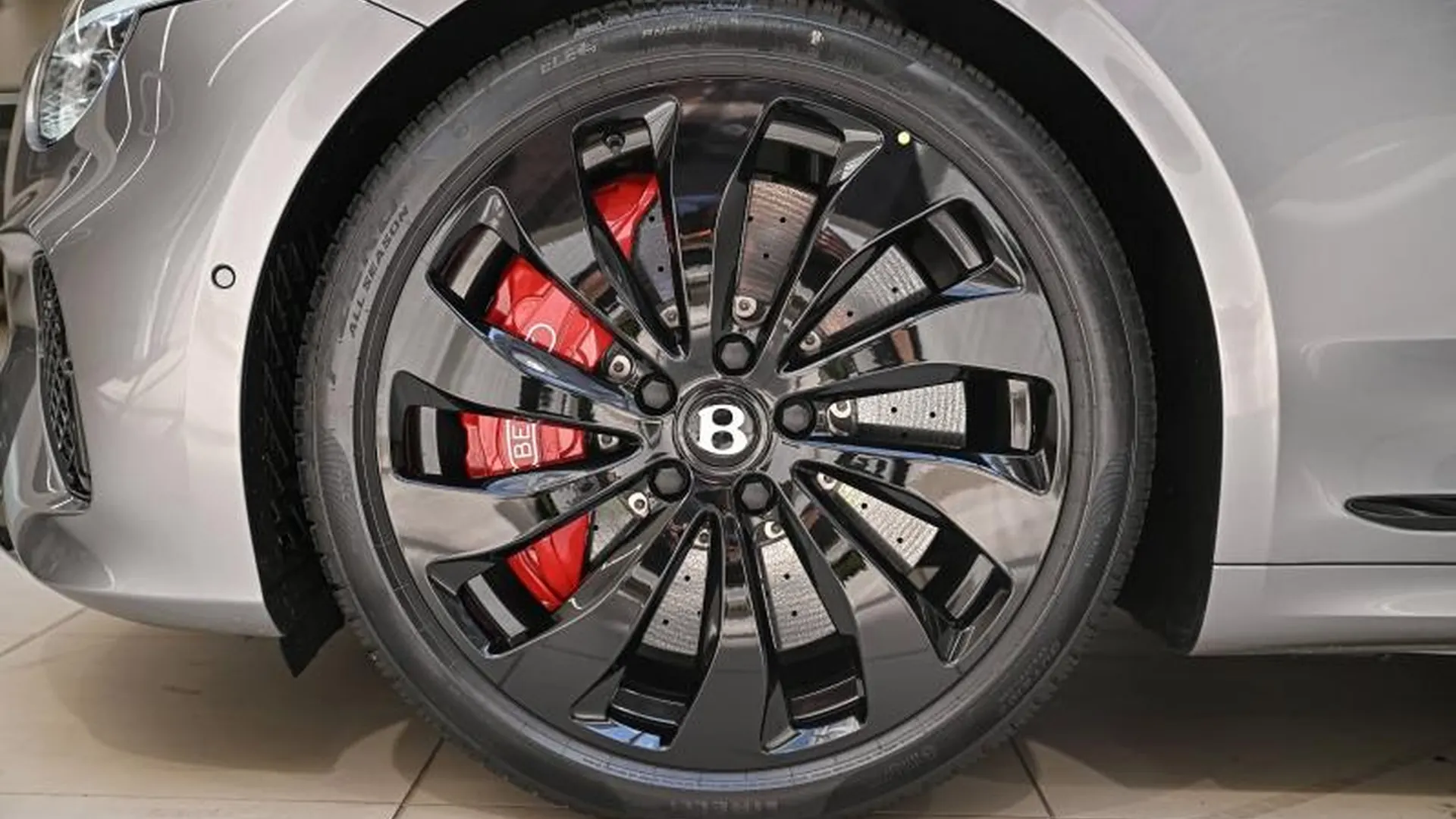 Bentley Continental — photo 20