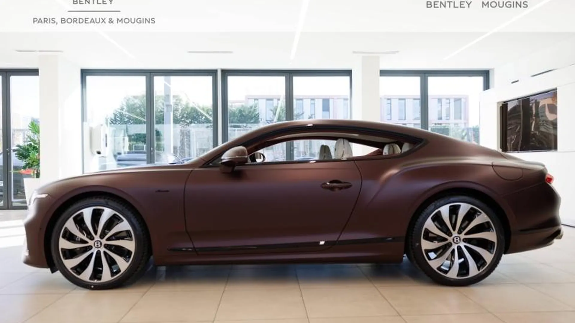 Bentley CONTINENTAL GT AZURE — photo 3