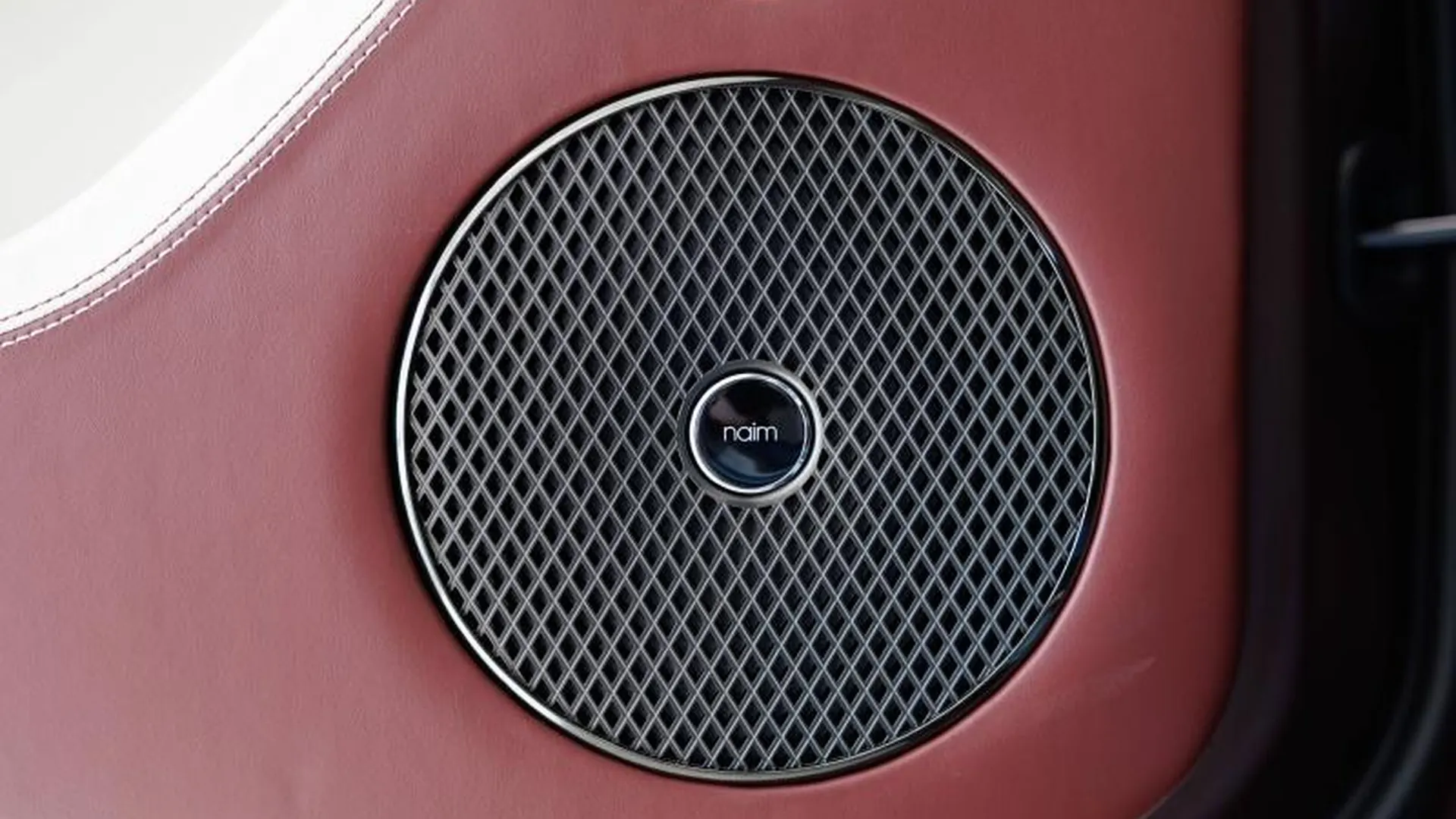 Bentley CONTINENTAL GT AZURE — photo 24