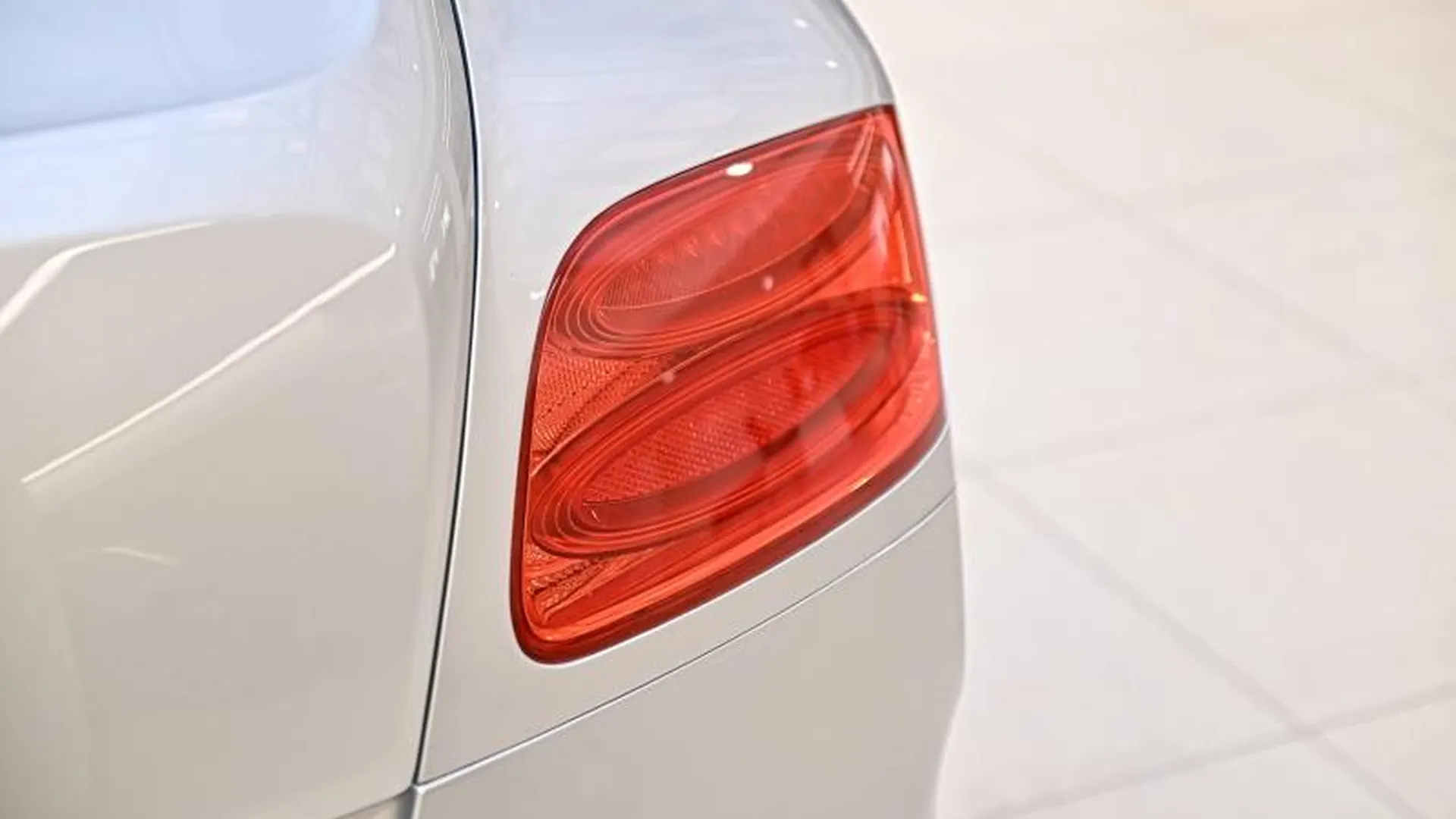 Bentley Continental GT — photo 6