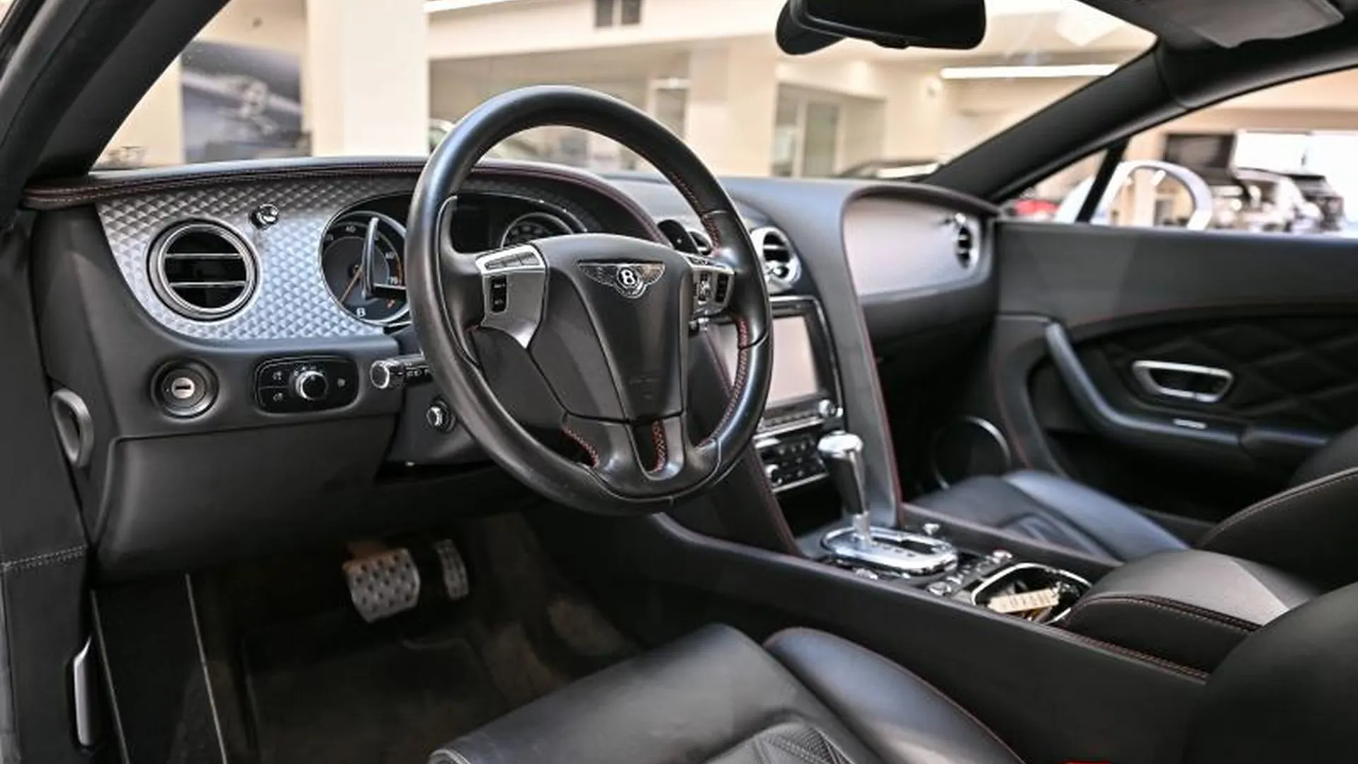Bentley Continental GT — photo 14