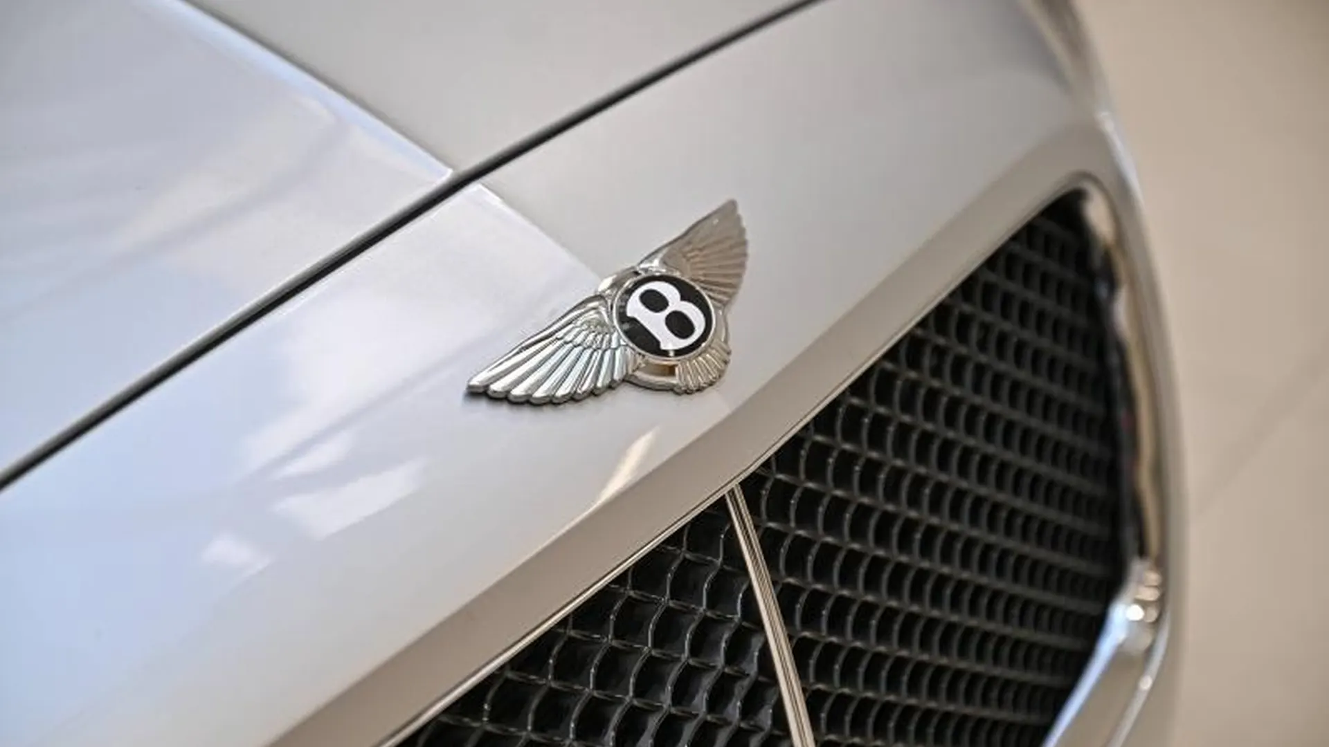 Bentley Continental GT — photo 10