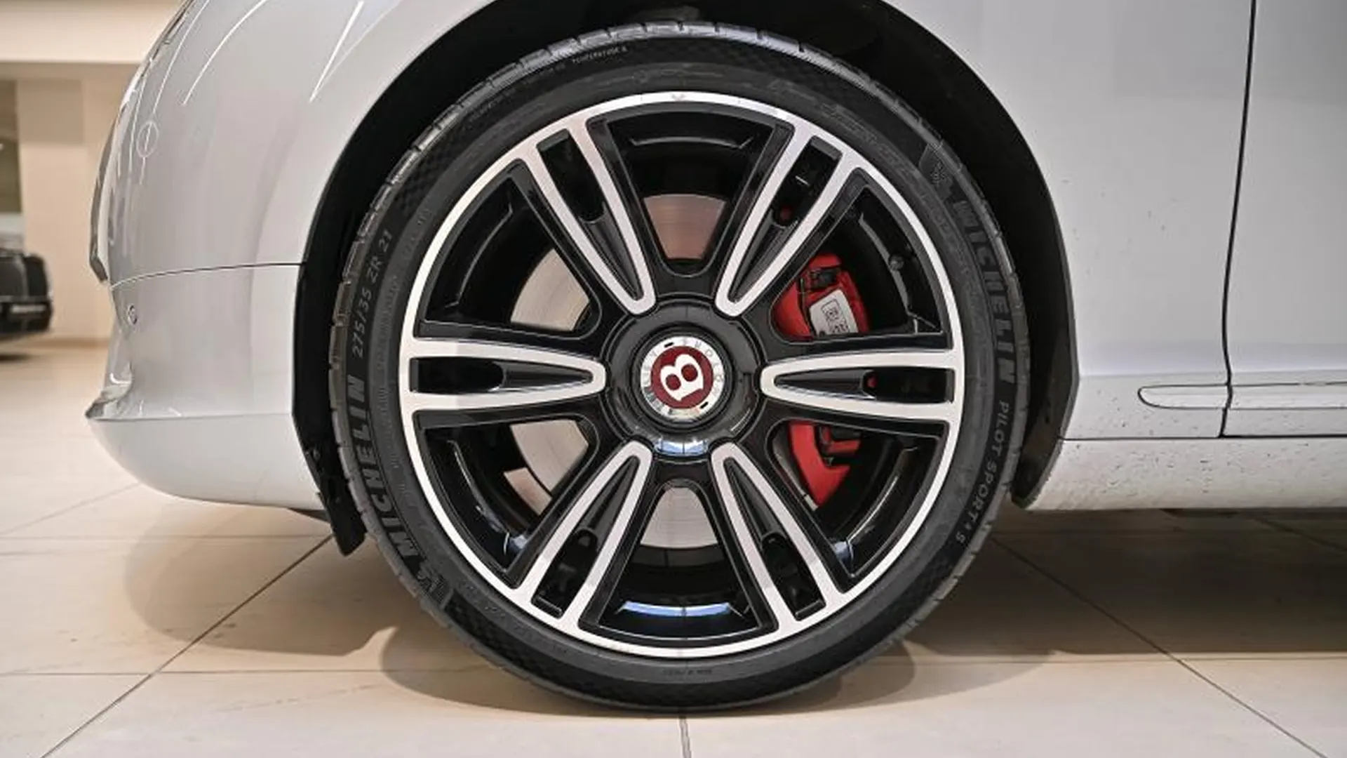 Bentley Continental GT — photo 12