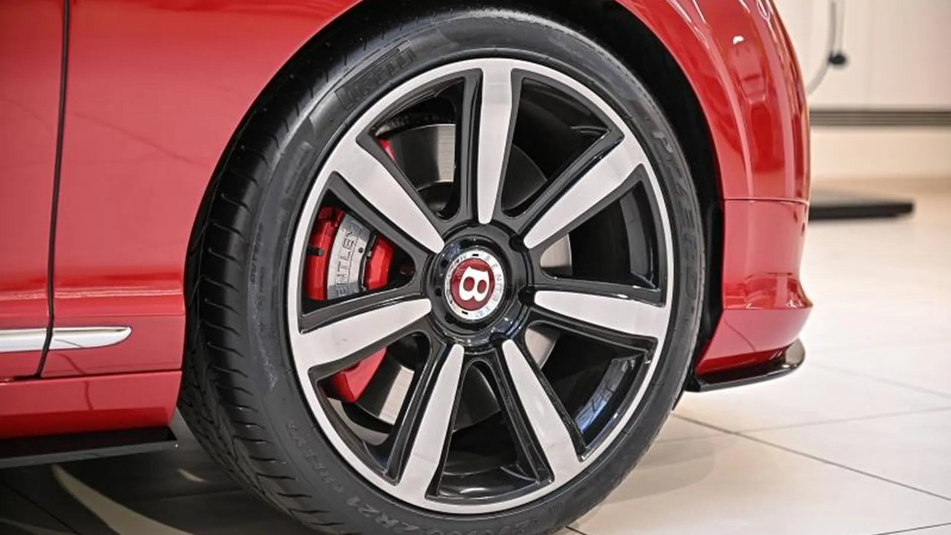 Bentley Continental GTC — photo 10