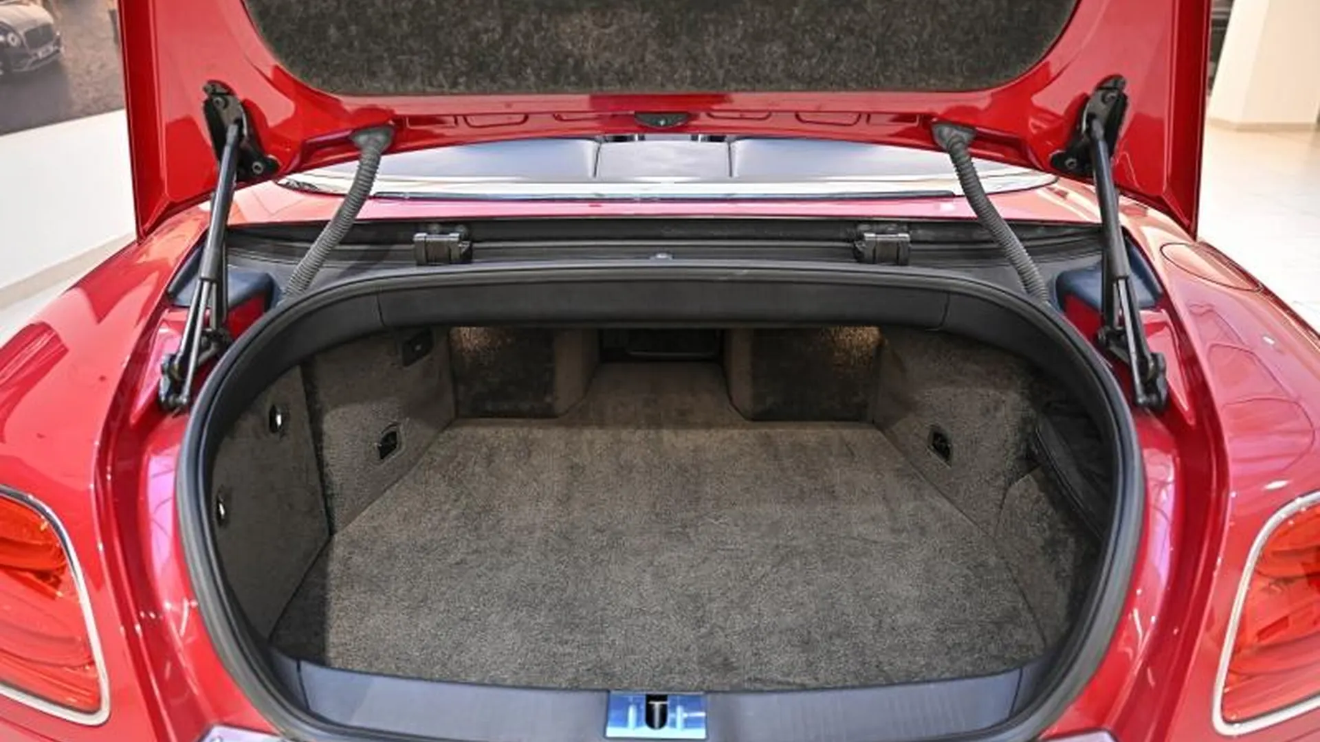 Bentley Continental GTC — photo 9
