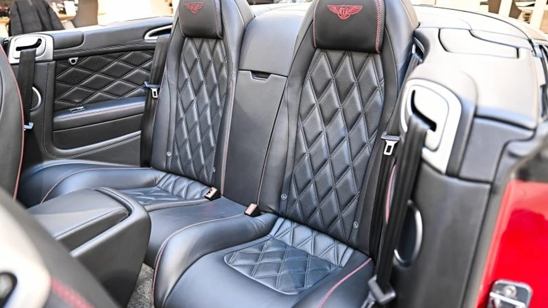 Bentley Continental GTC — photo 22