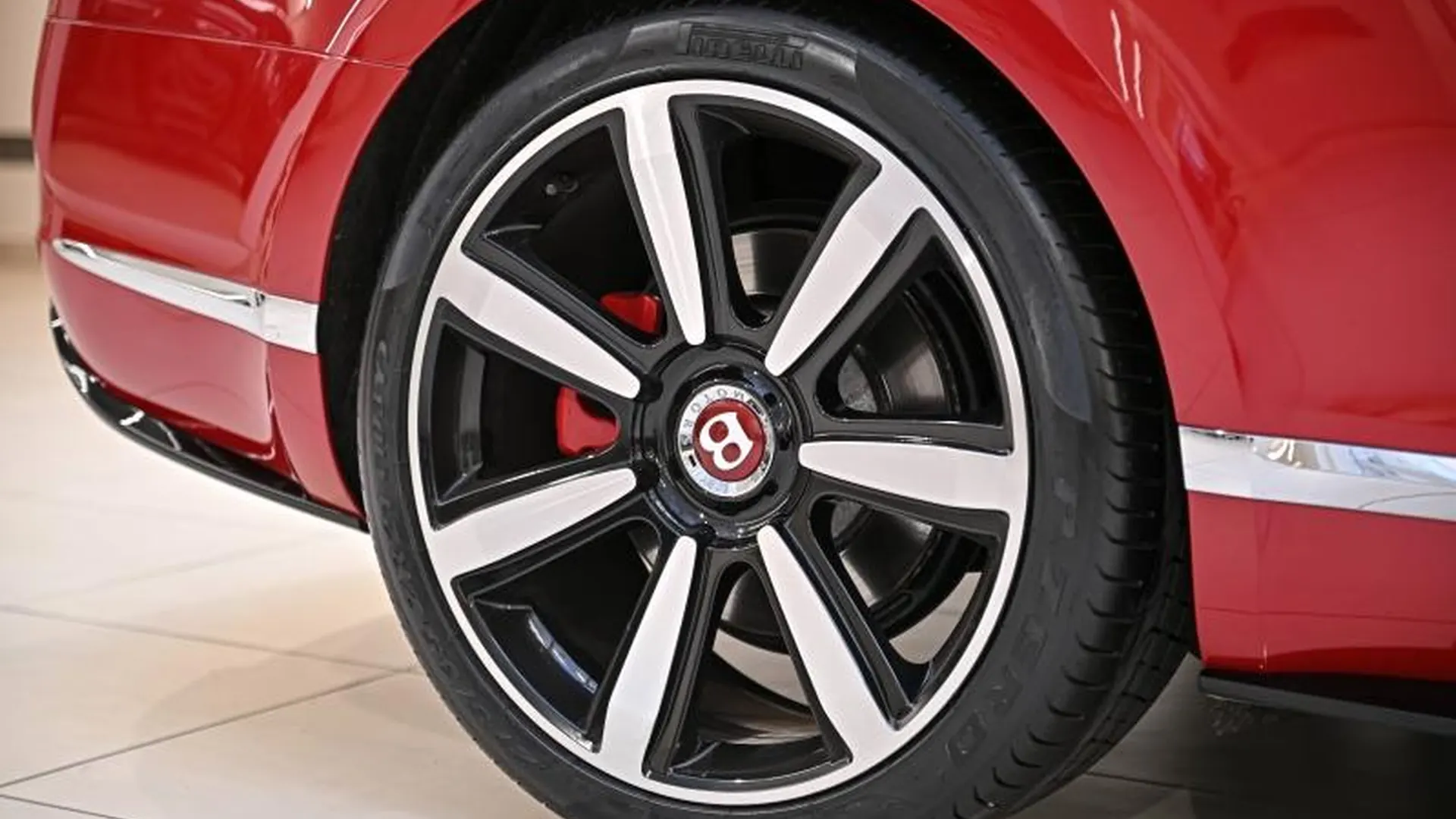 Bentley Continental GTC — photo 11