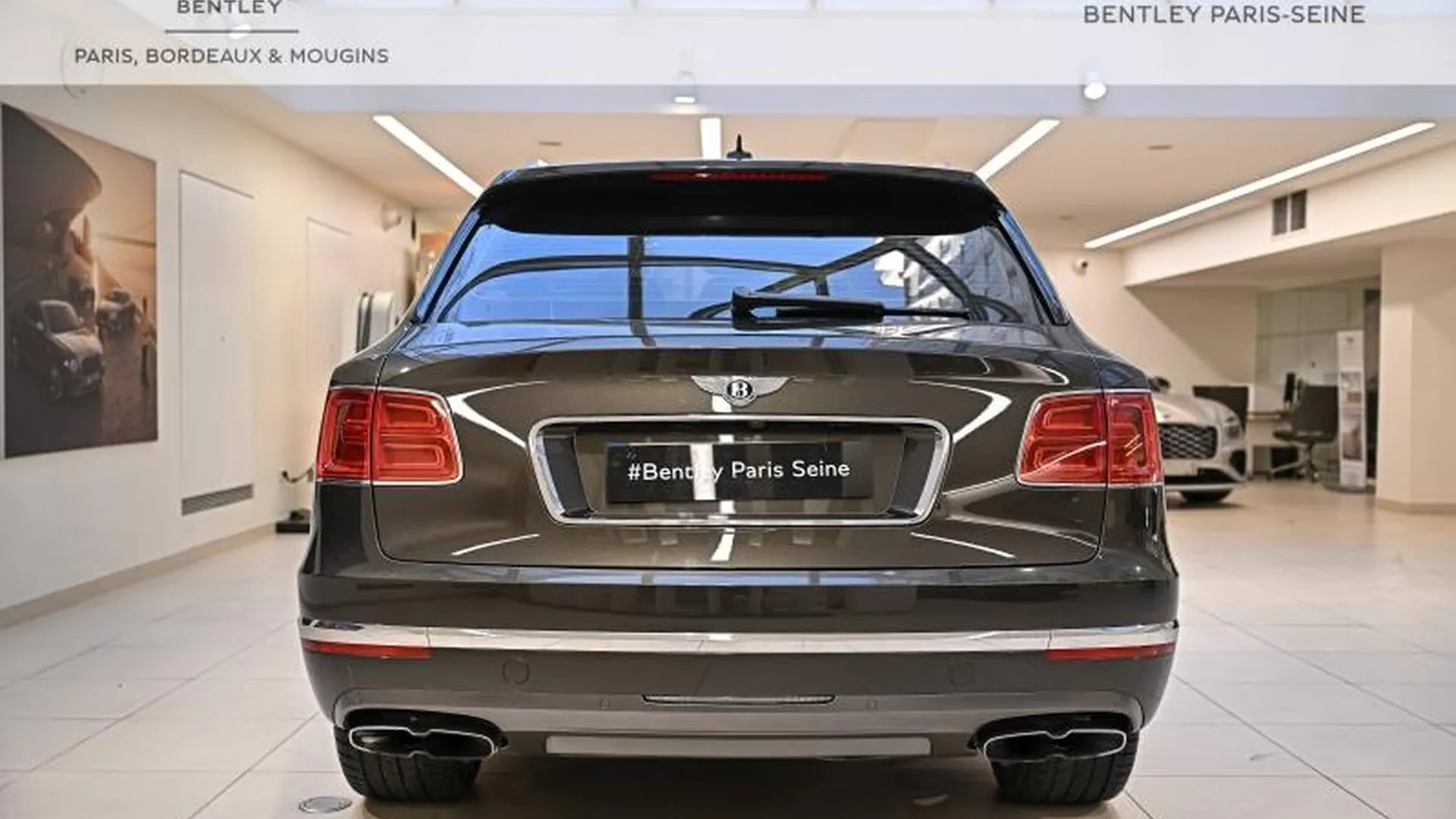 Bentley Bentayga — photo 9