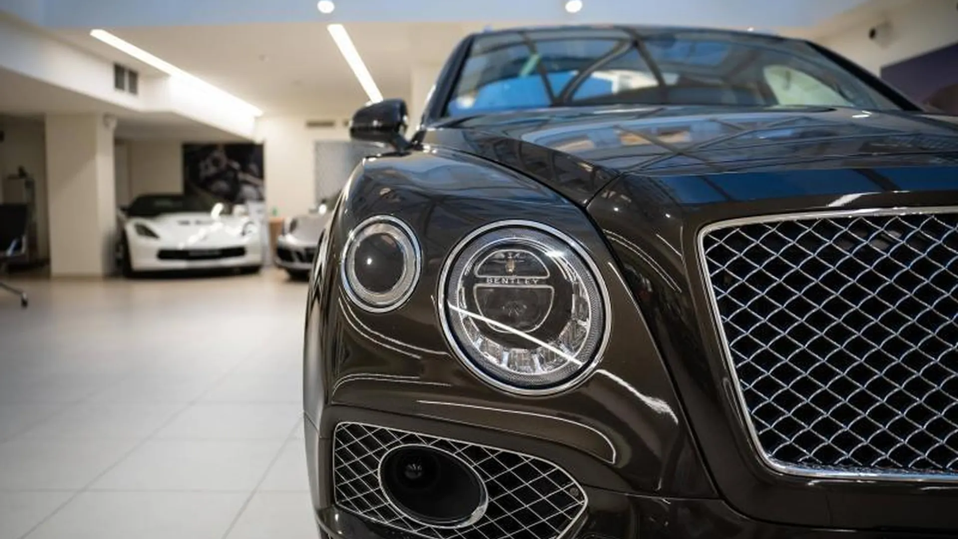 Bentley Bentayga — photo 12