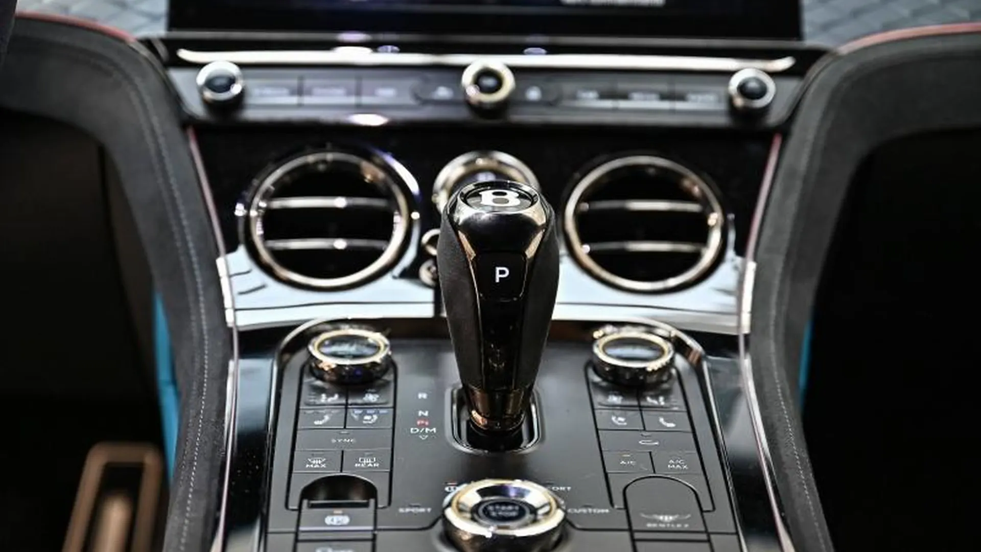 Bentley Continental — photo 26
