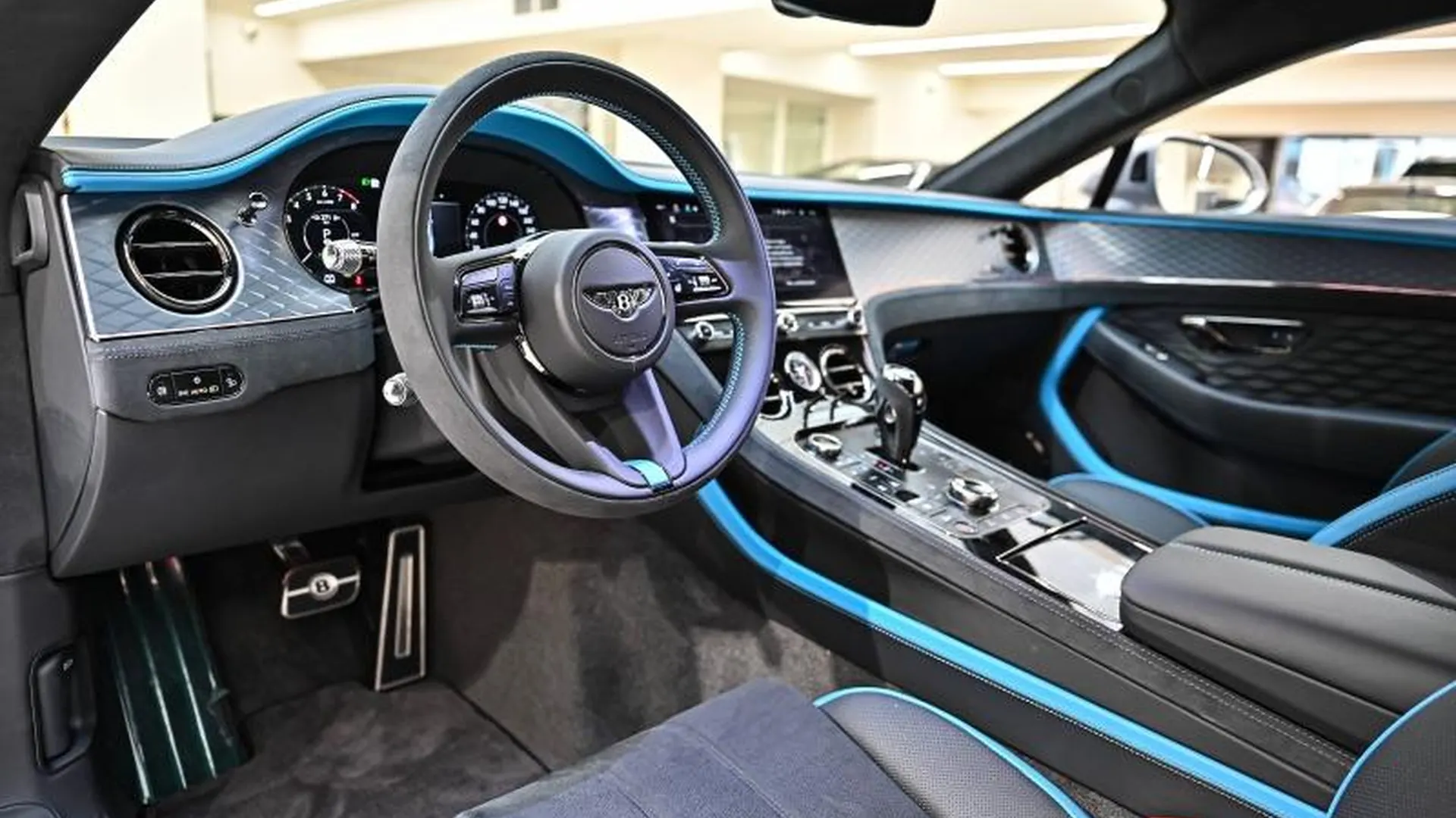 Bentley Continental — photo 15