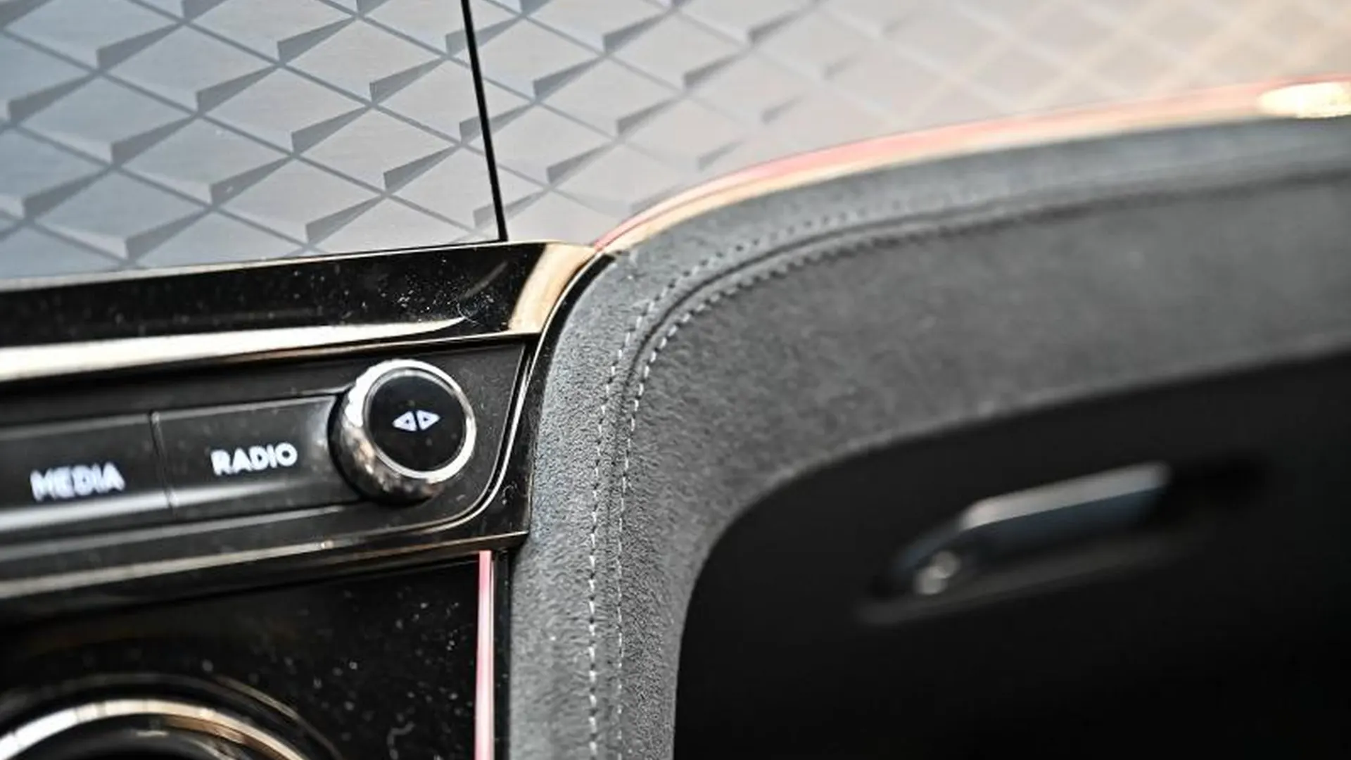Bentley Continental — photo 39