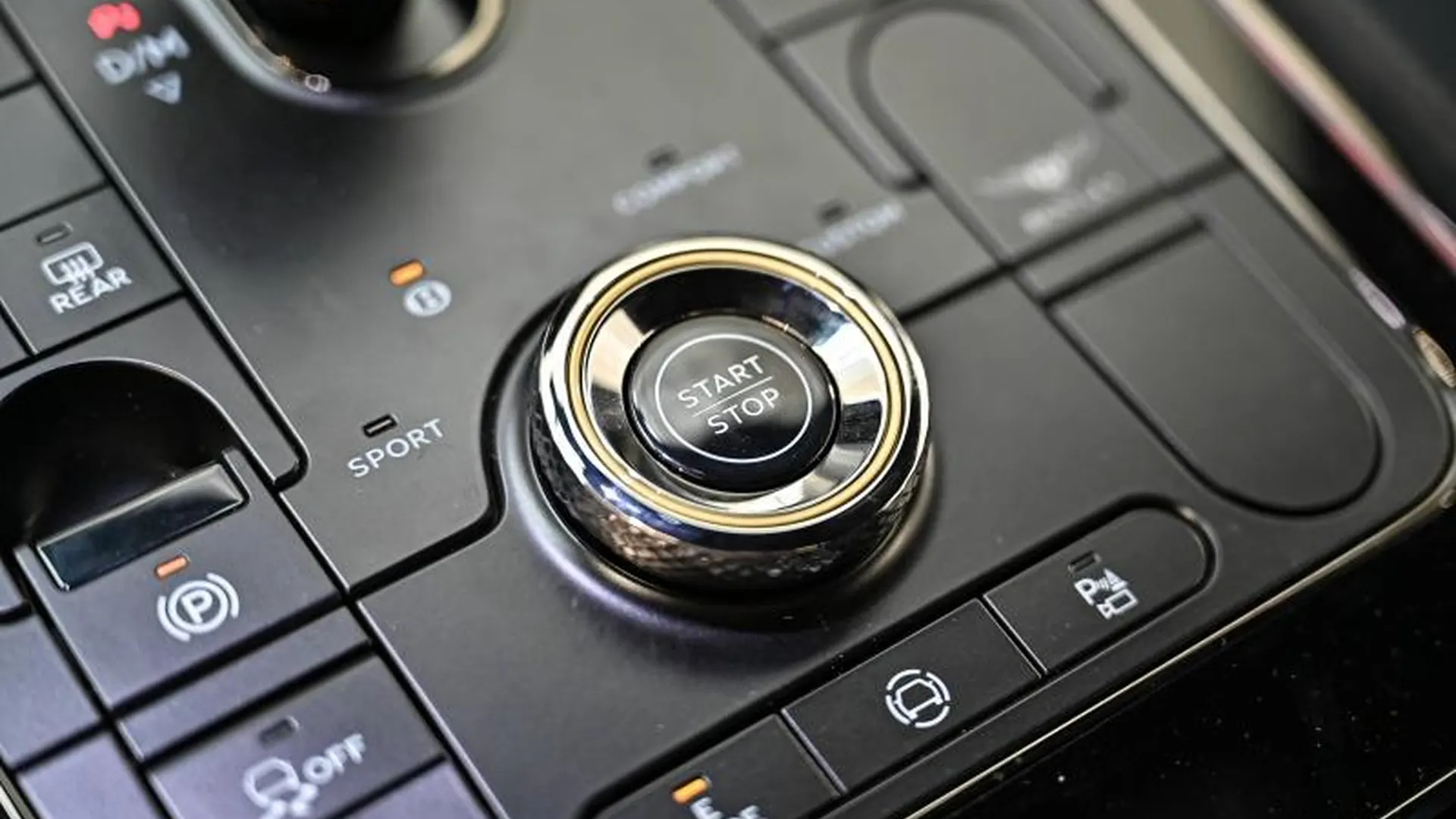 Bentley Continental — photo 34