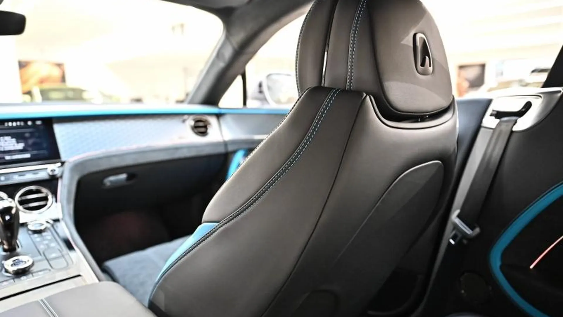 Bentley Continental — photo 27