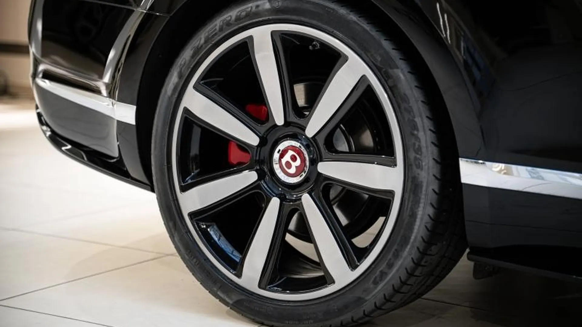Bentley Continental GT — photo 9
