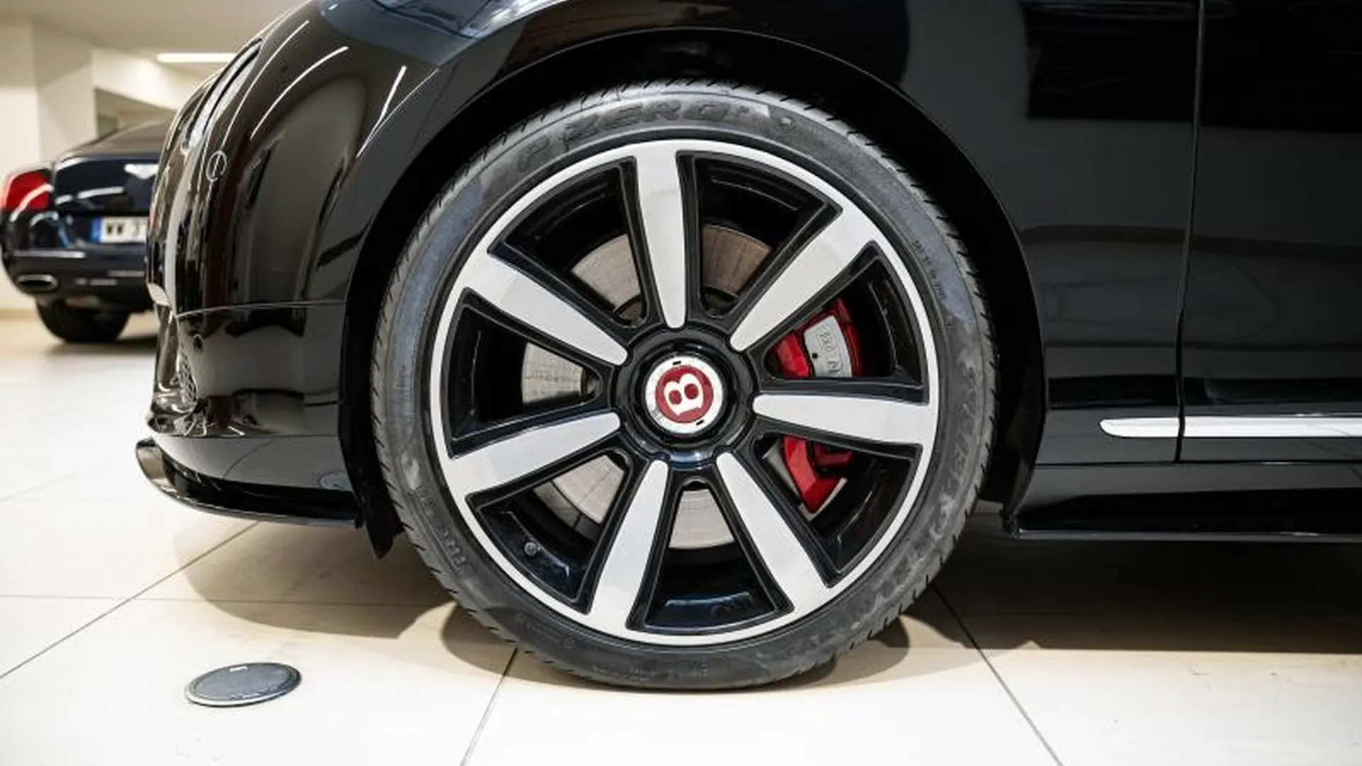Bentley Continental GT — photo 10