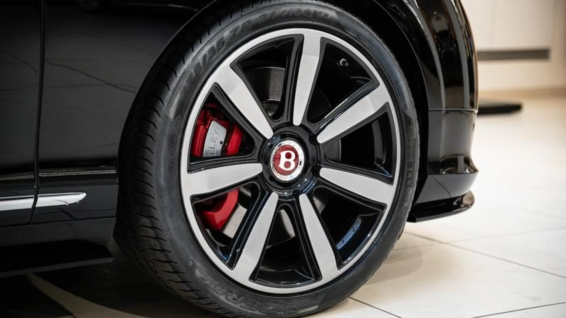 Bentley Continental GT — photo 8
