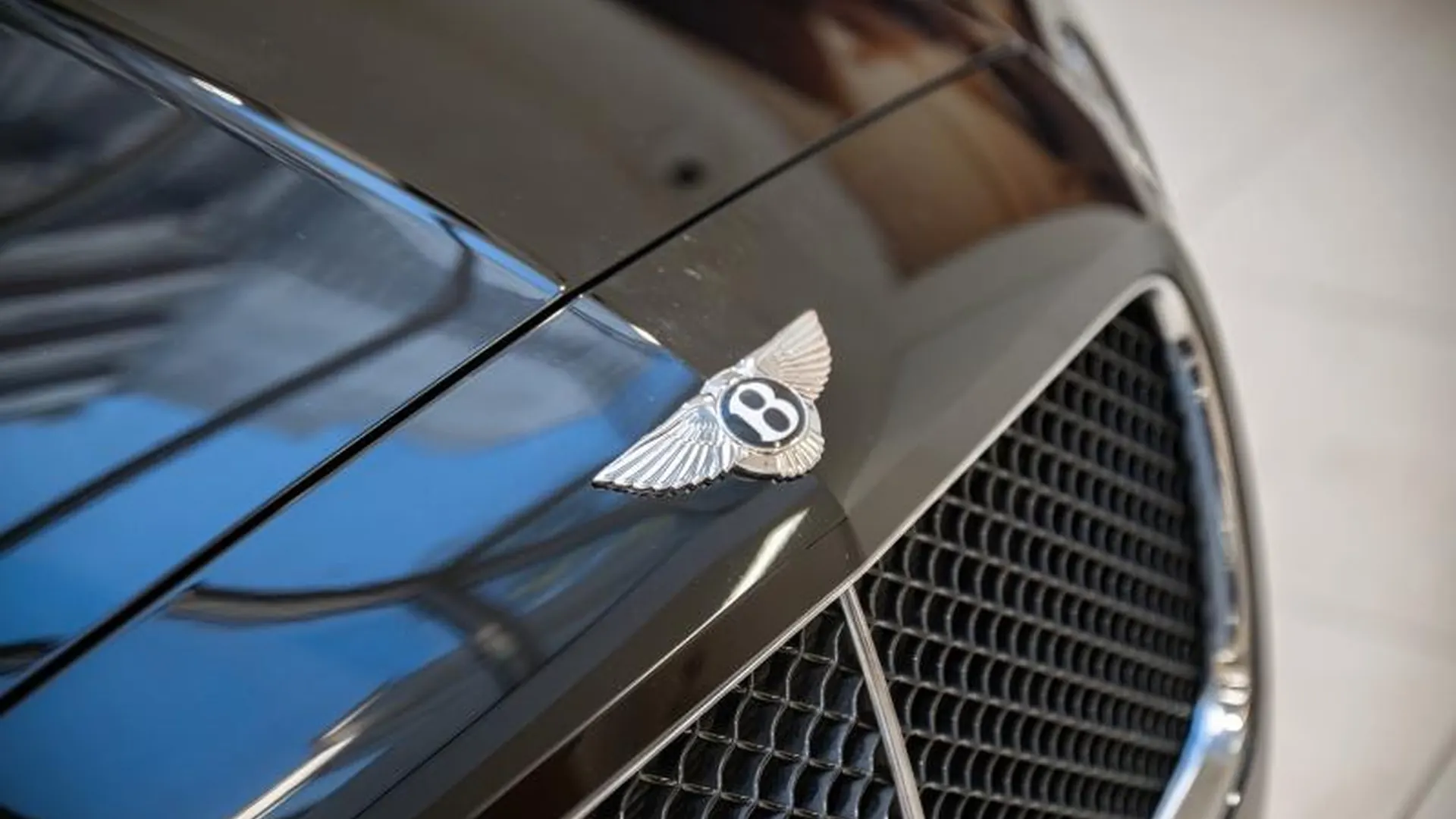Bentley Continental GT — photo 12