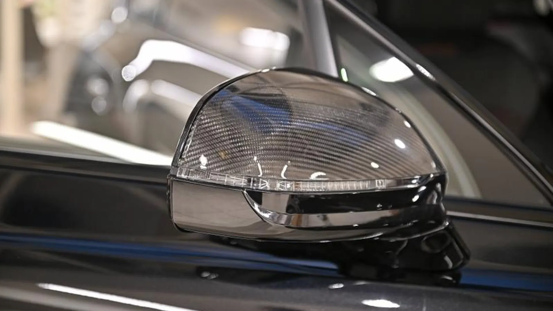 Bentley Bentayga — photo 14